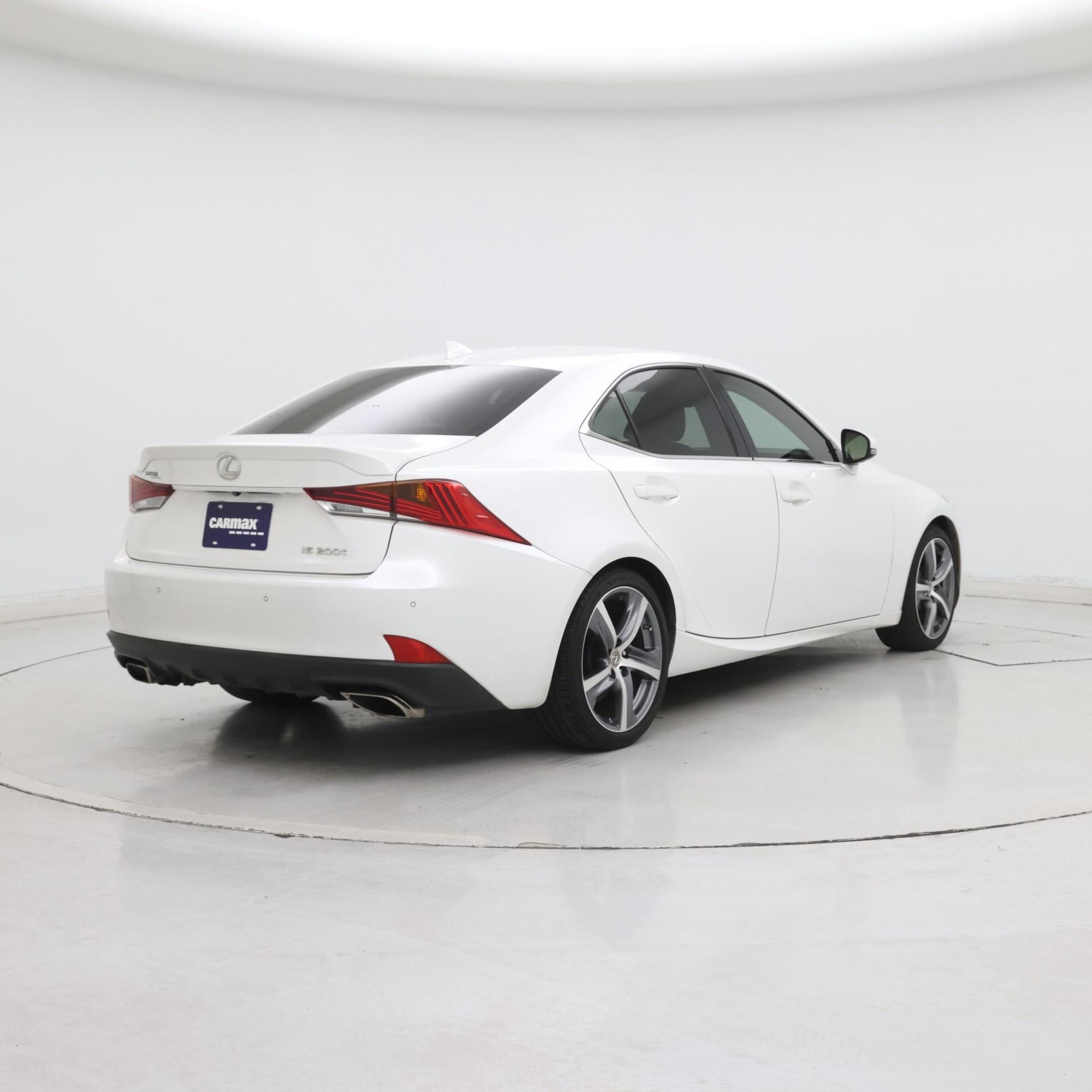 Thumbnail: 2017 Lexus IS - 8