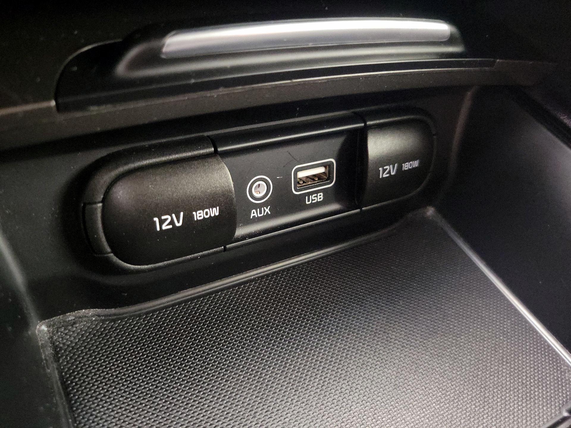 Thumbnail: 2019 Kia Optima - 18