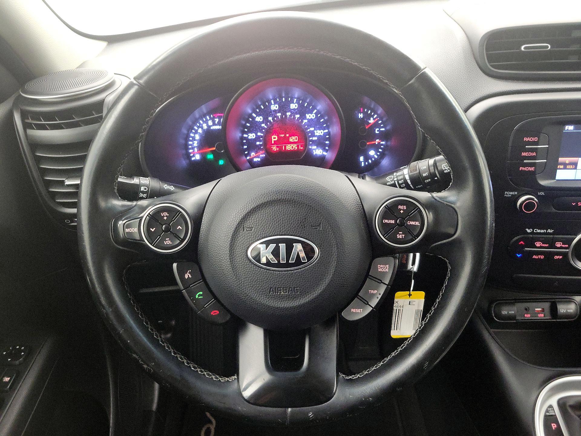 Thumbnail: 2017 Kia Soul - 10