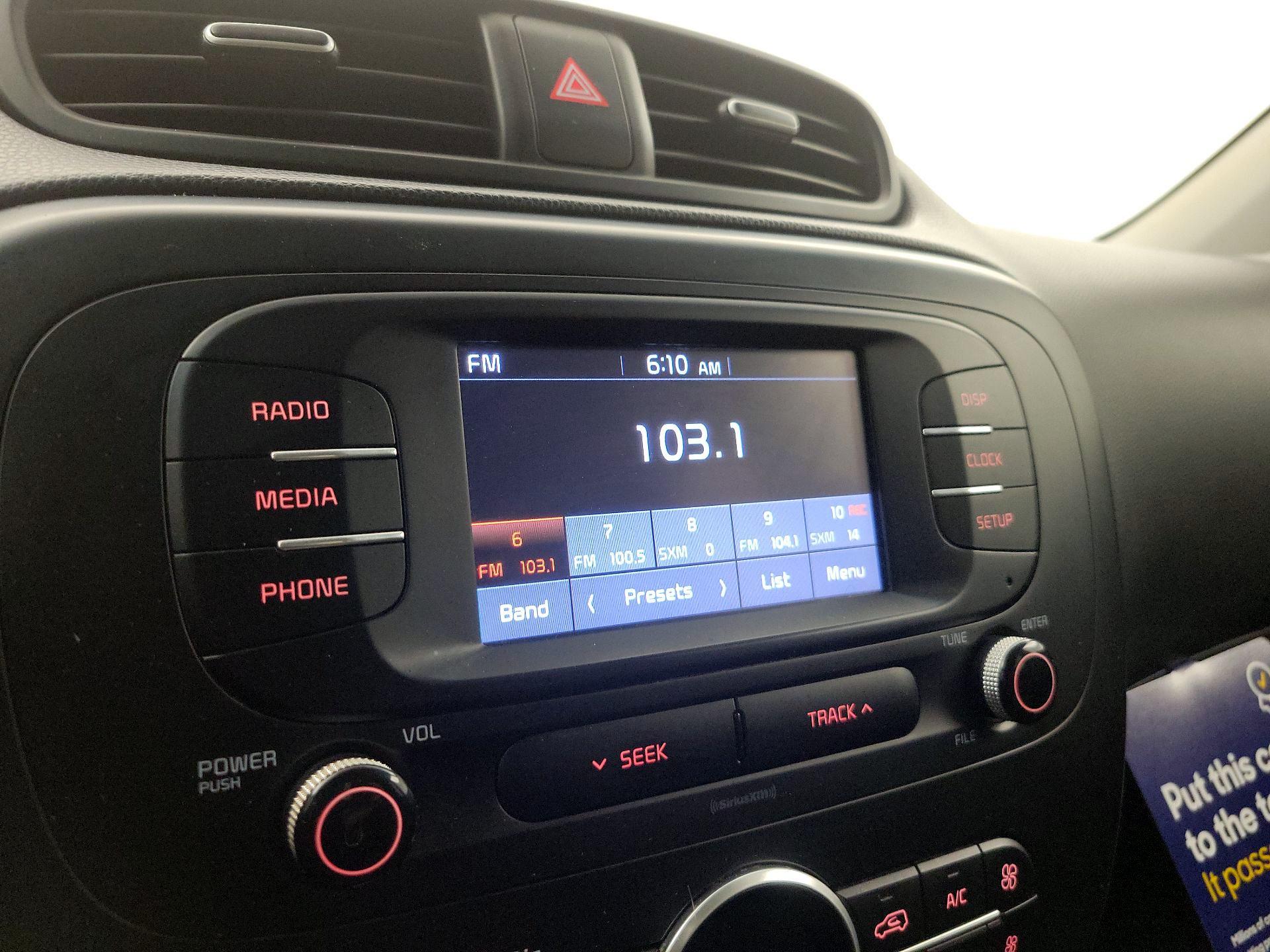 Thumbnail: 2017 Kia Soul - 15