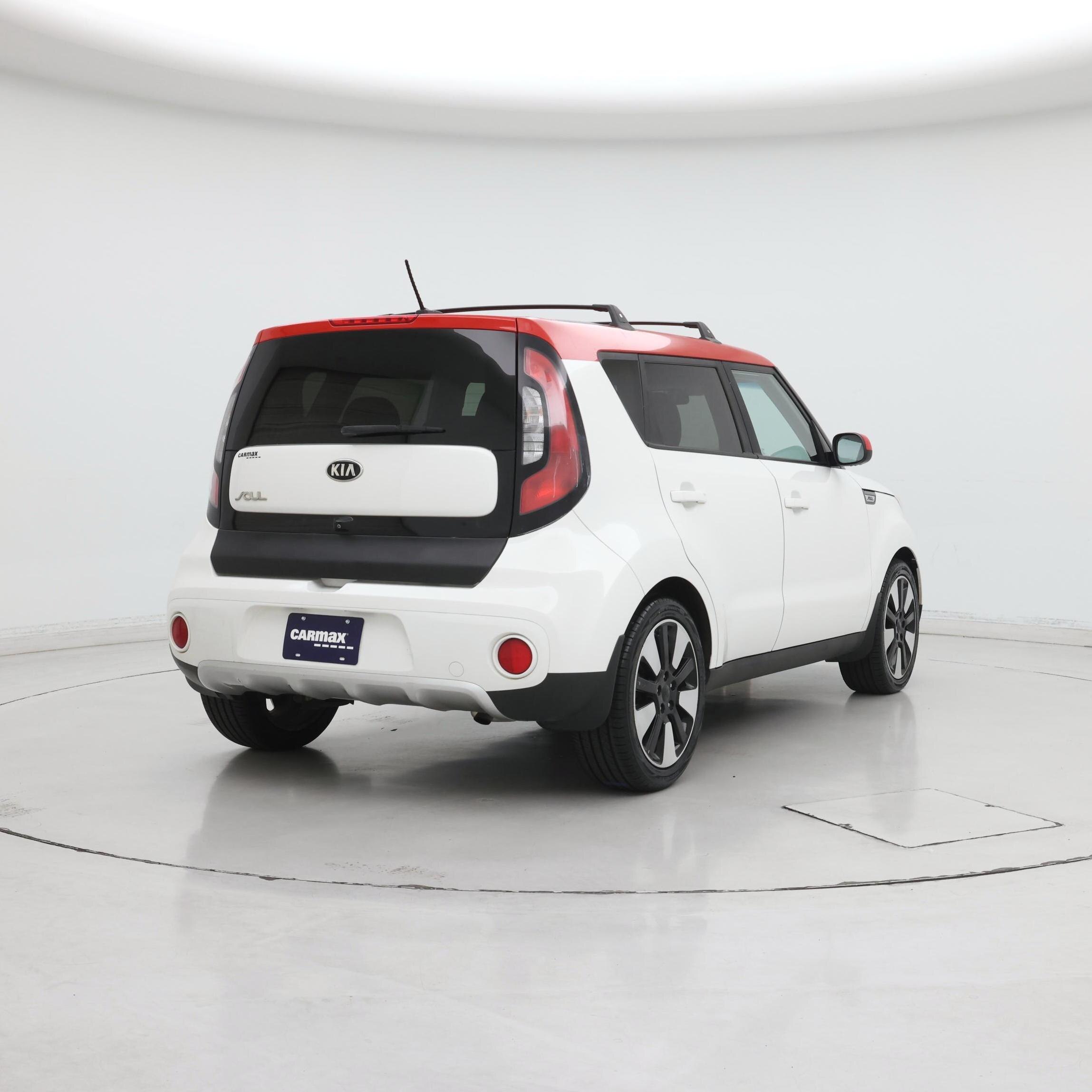 Thumbnail: 2017 Kia Soul - 8
