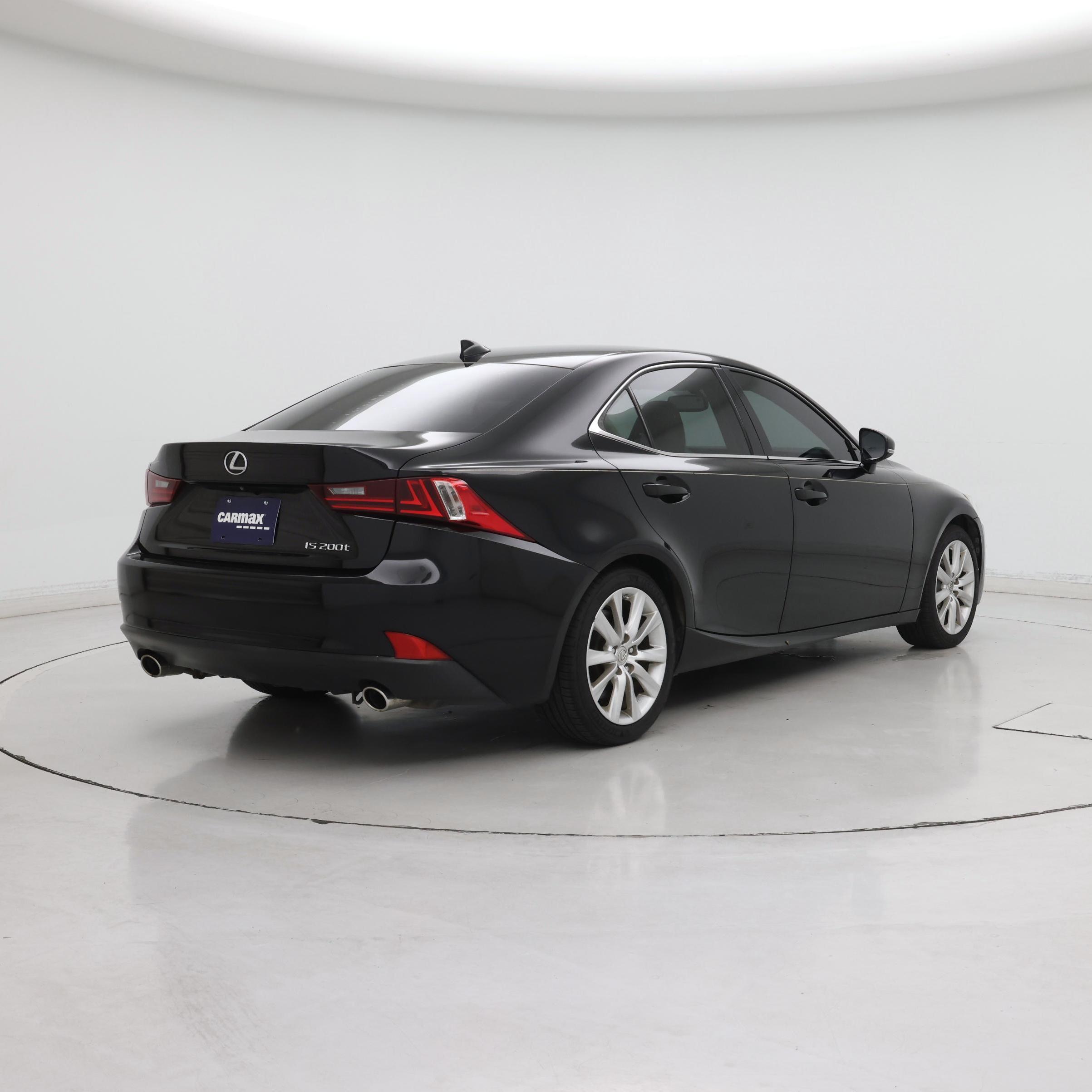 Thumbnail: 2016 Lexus IS - 8