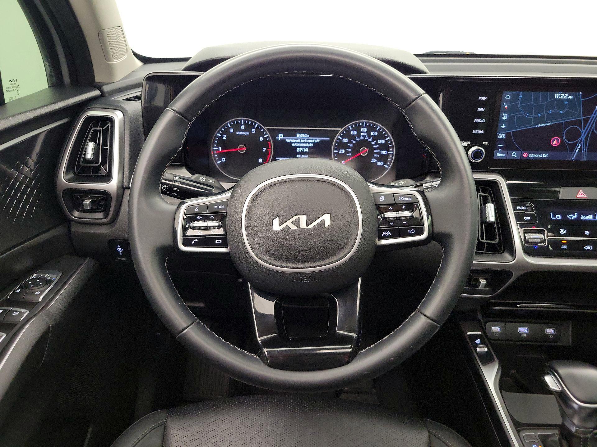 Thumbnail: 2022 Kia Sorento - 10