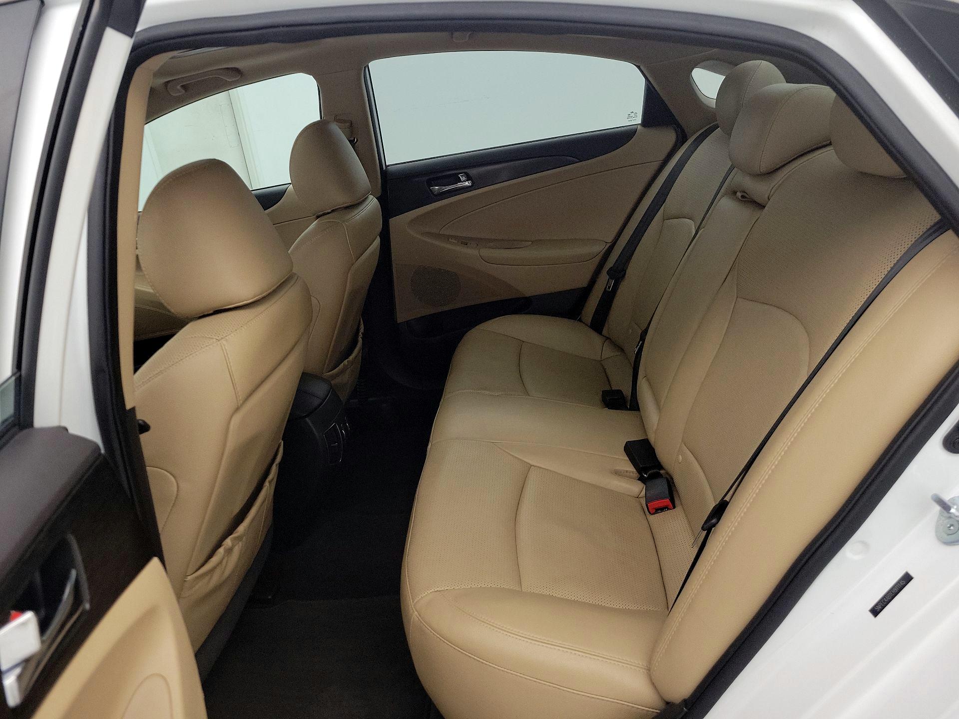 Thumbnail: 2014 Hyundai Sonata - 20