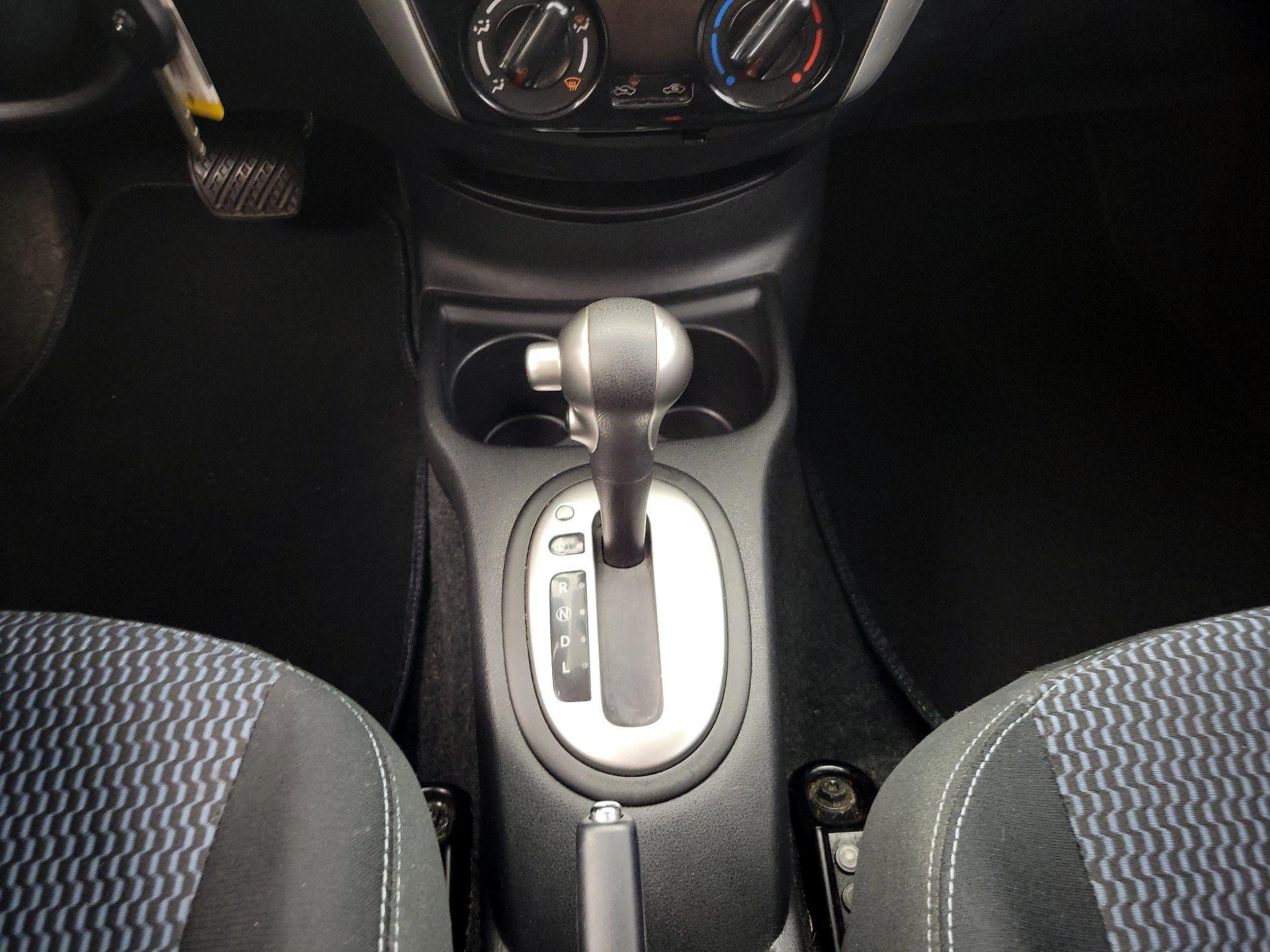 Thumbnail: 2015 Nissan Versa Note - 16