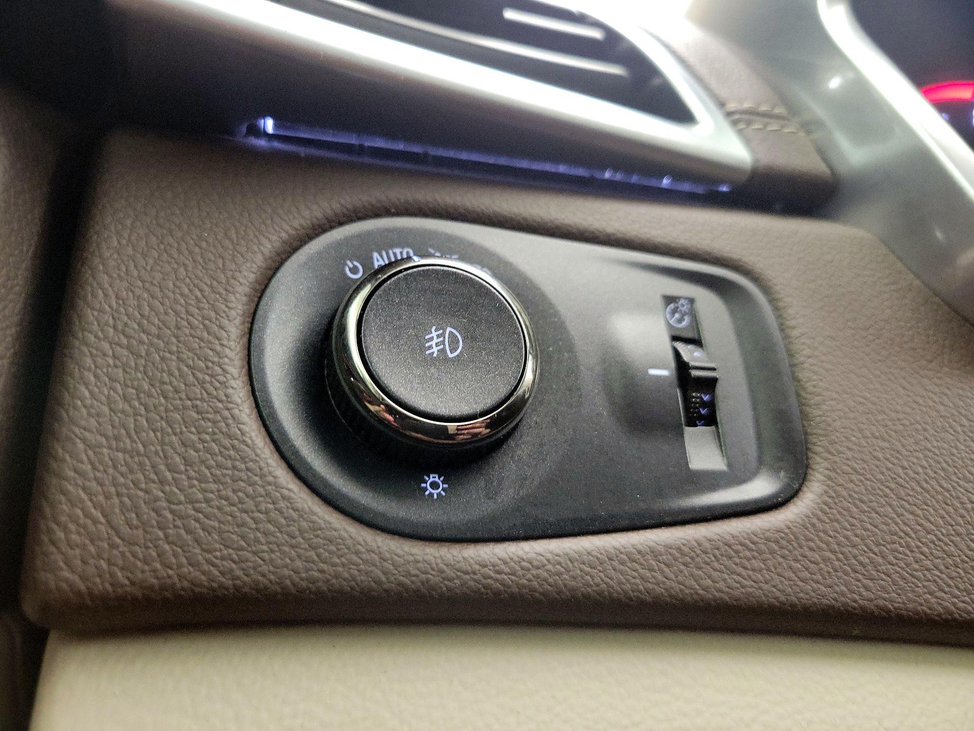 Thumbnail: 2015 Cadillac SRX - 13