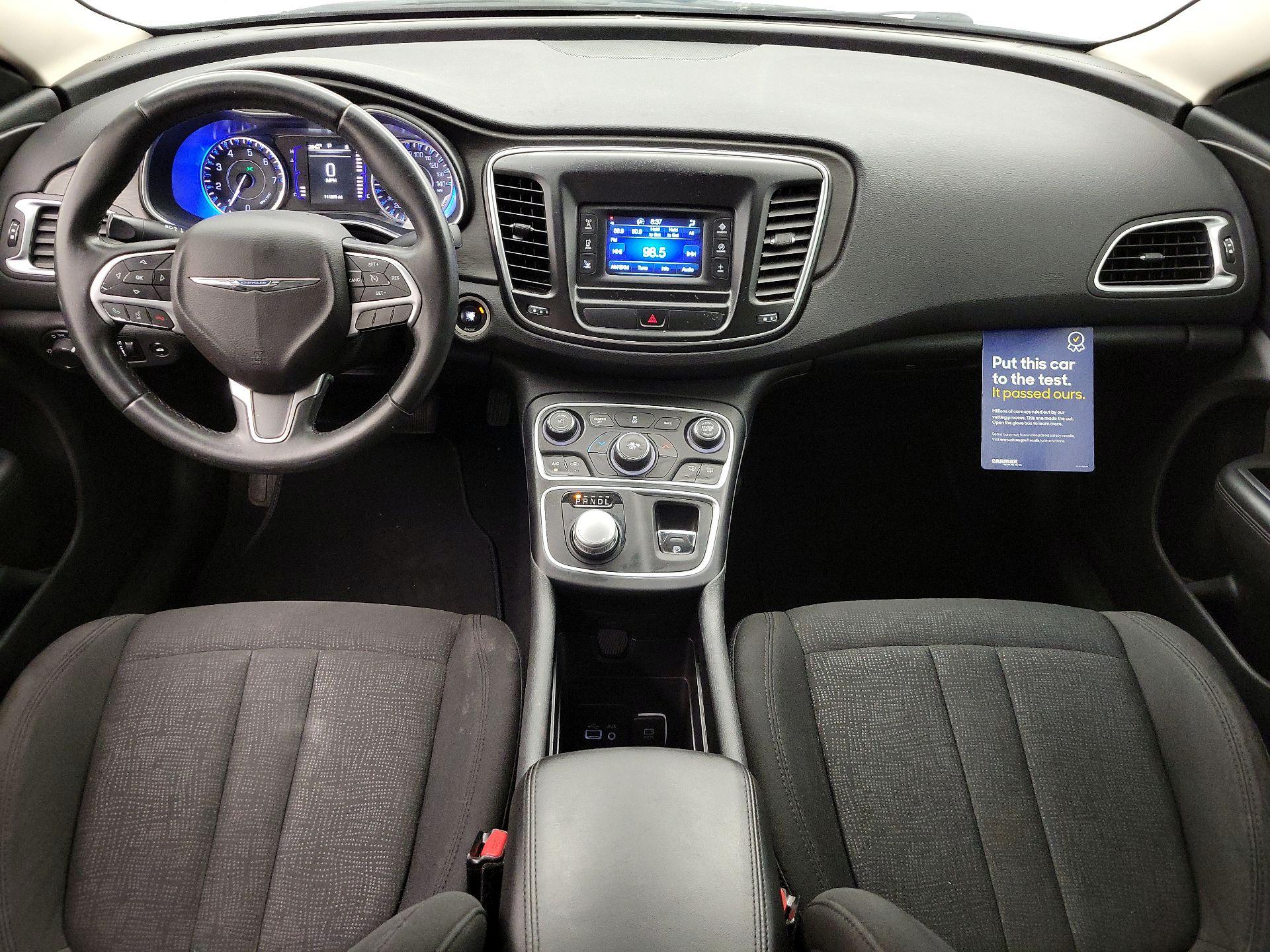 Thumbnail: 2016 Chrysler 200 - 9