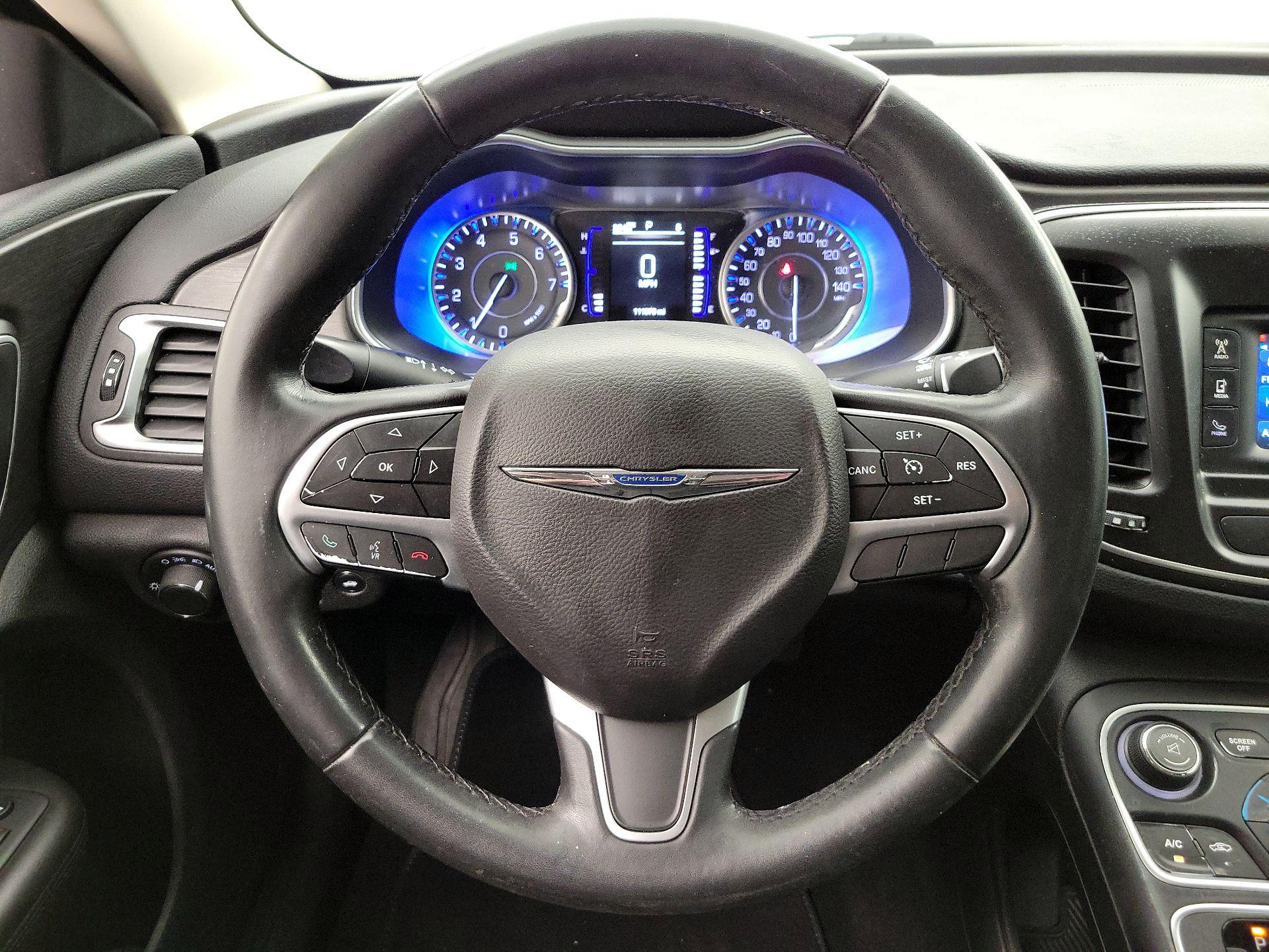 Thumbnail: 2016 Chrysler 200 - 10