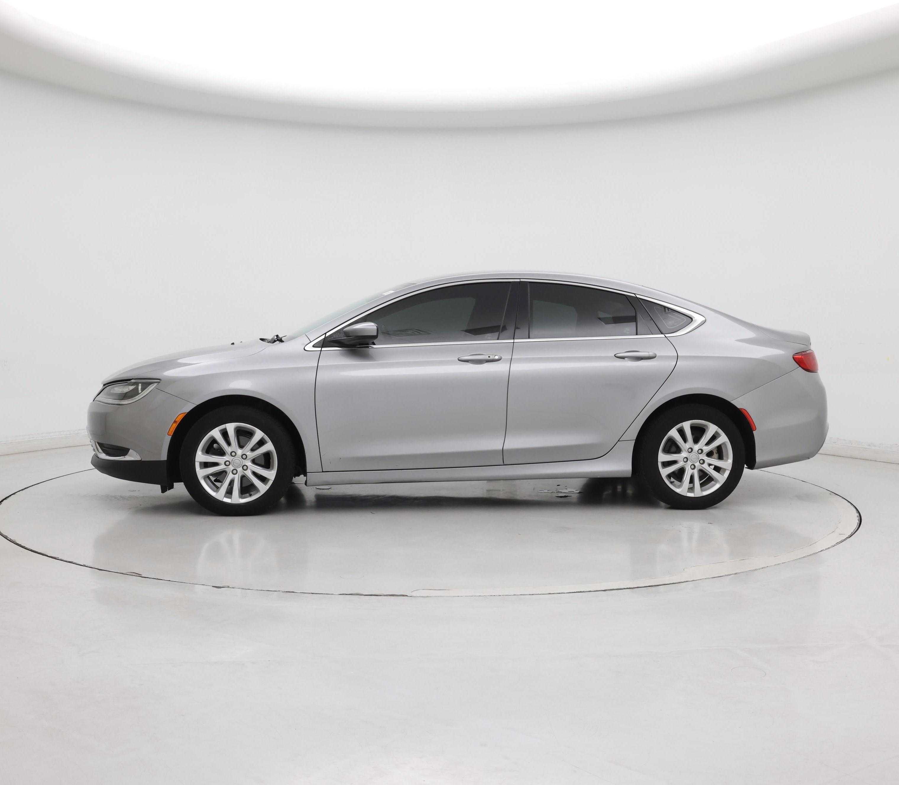 Thumbnail: 2016 Chrysler 200 - 3