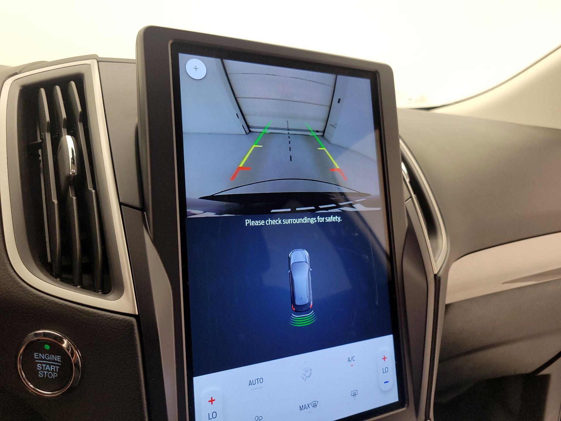 Thumbnail: 2021 Ford Edge - 14