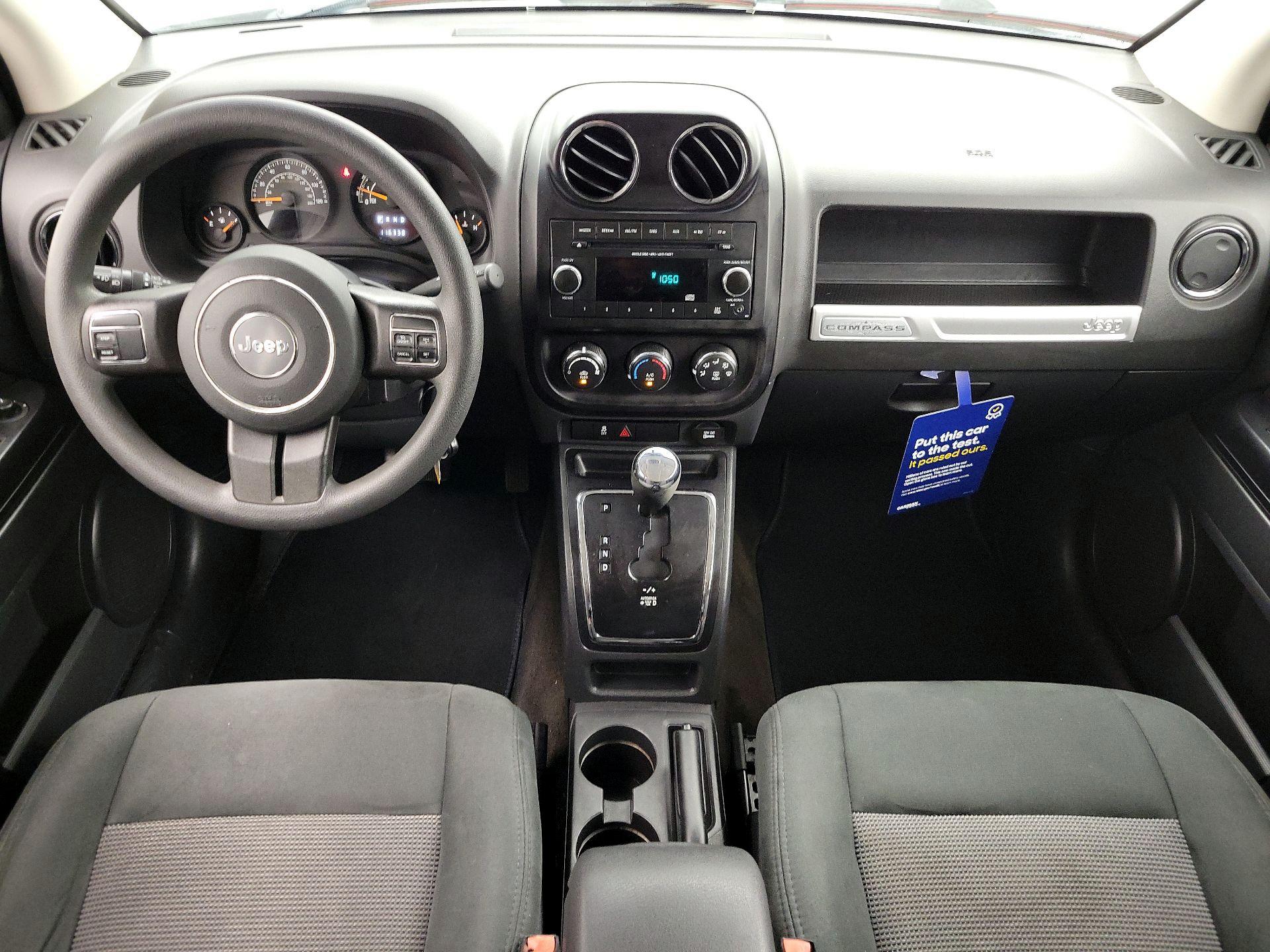 Thumbnail: 2015 Jeep Compass - 9
