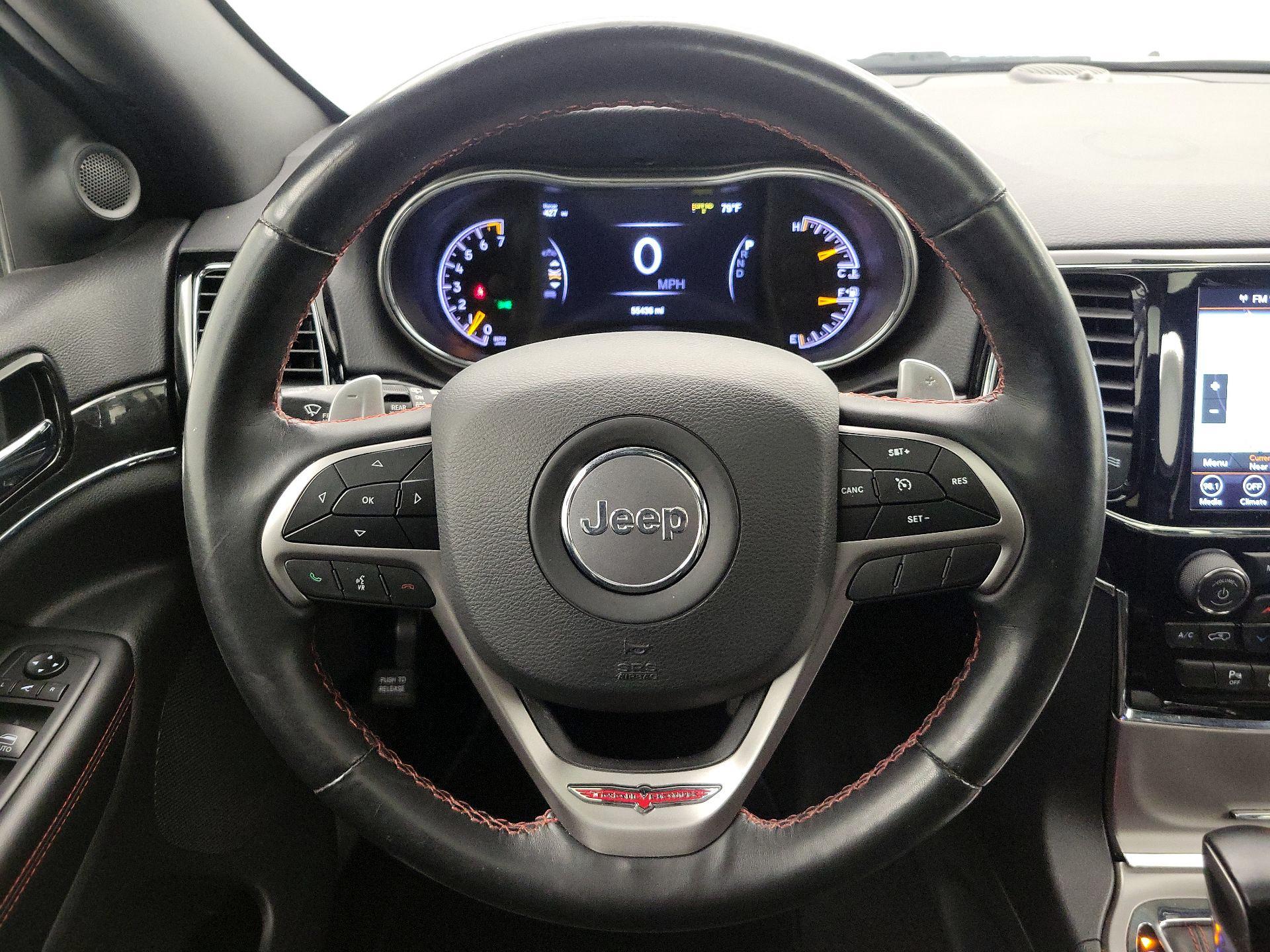 Thumbnail: 2020 Jeep Grand Cherokee - 10