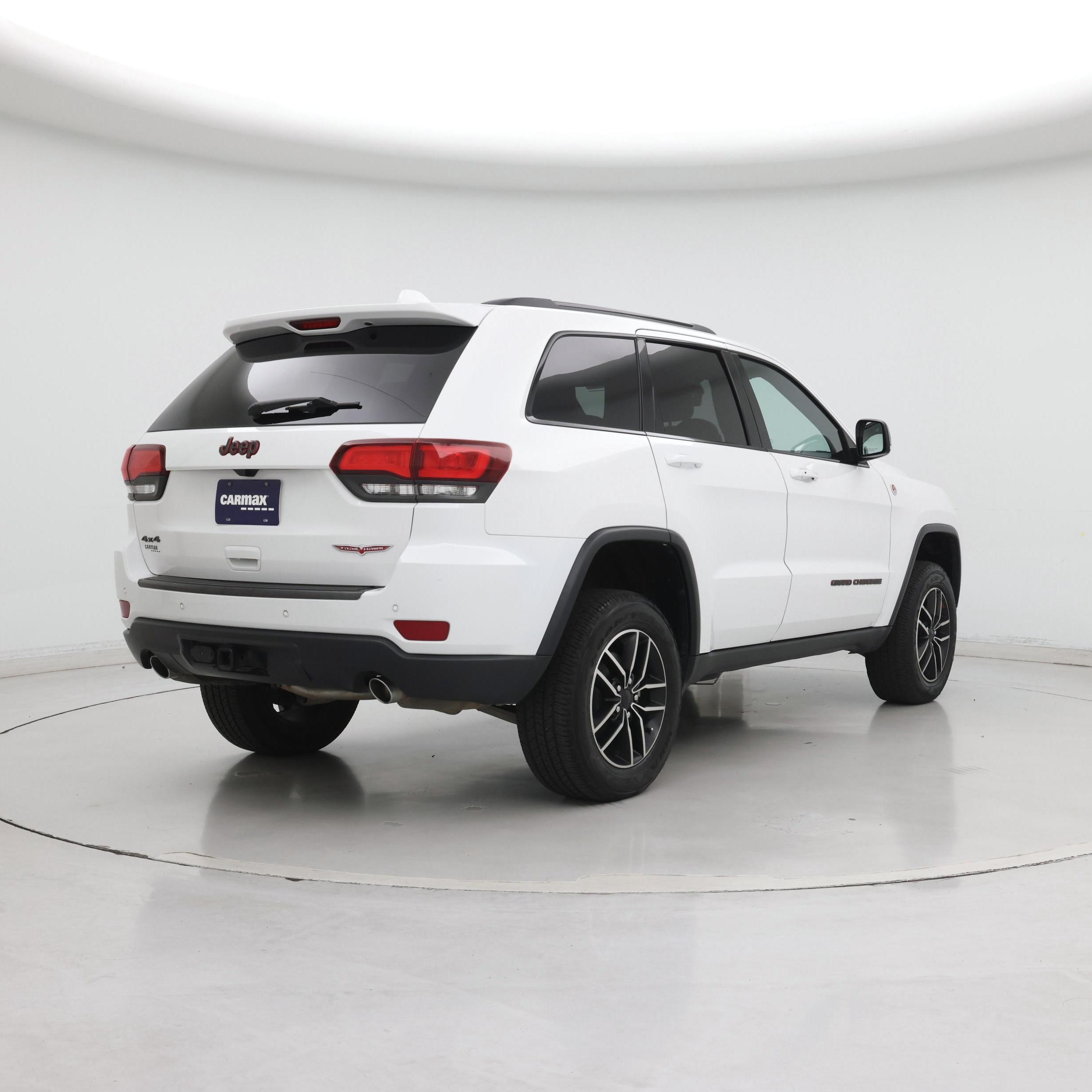Thumbnail: 2020 Jeep Grand Cherokee - 8