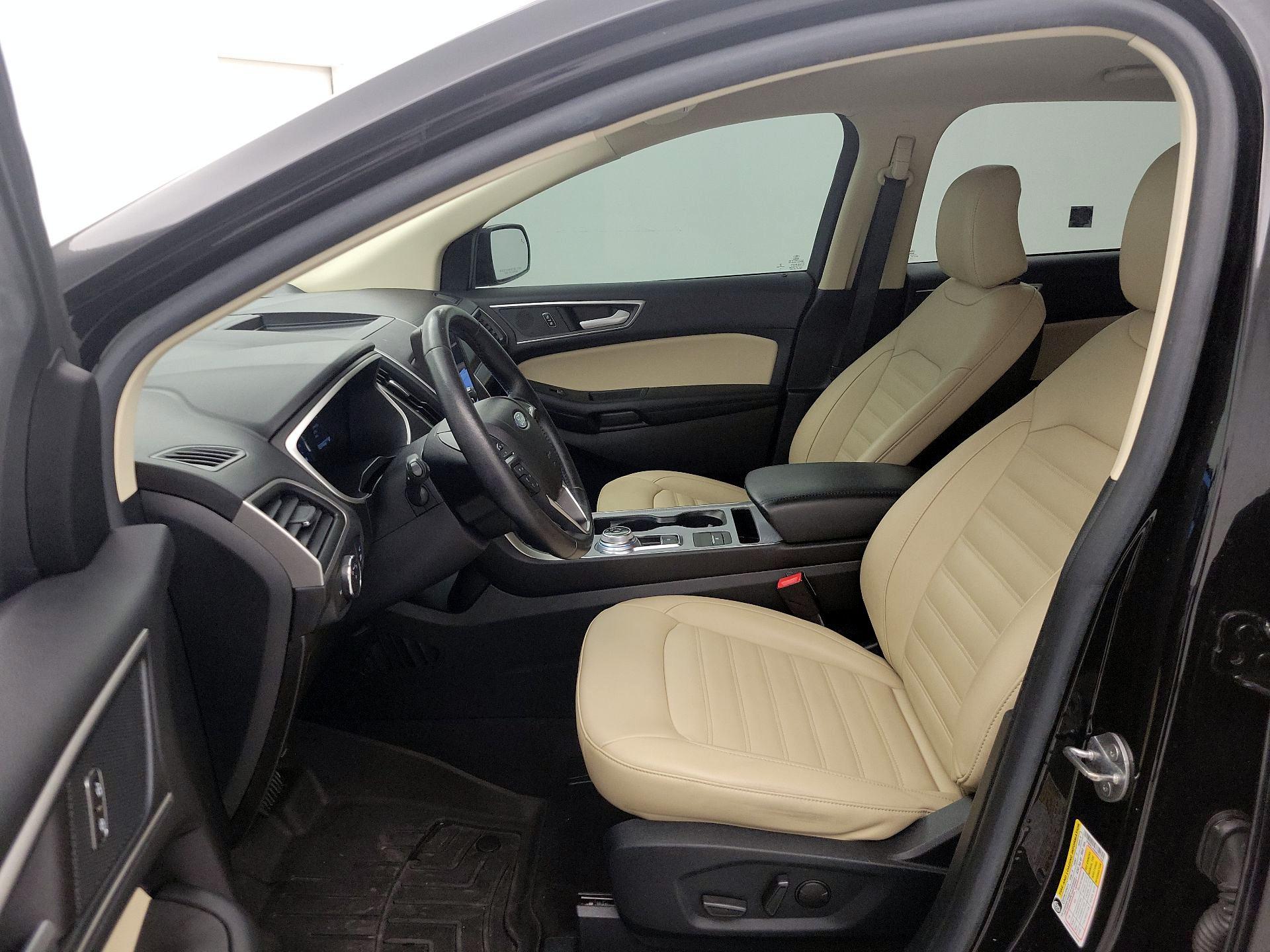 Thumbnail: 2021 Ford Edge - 11