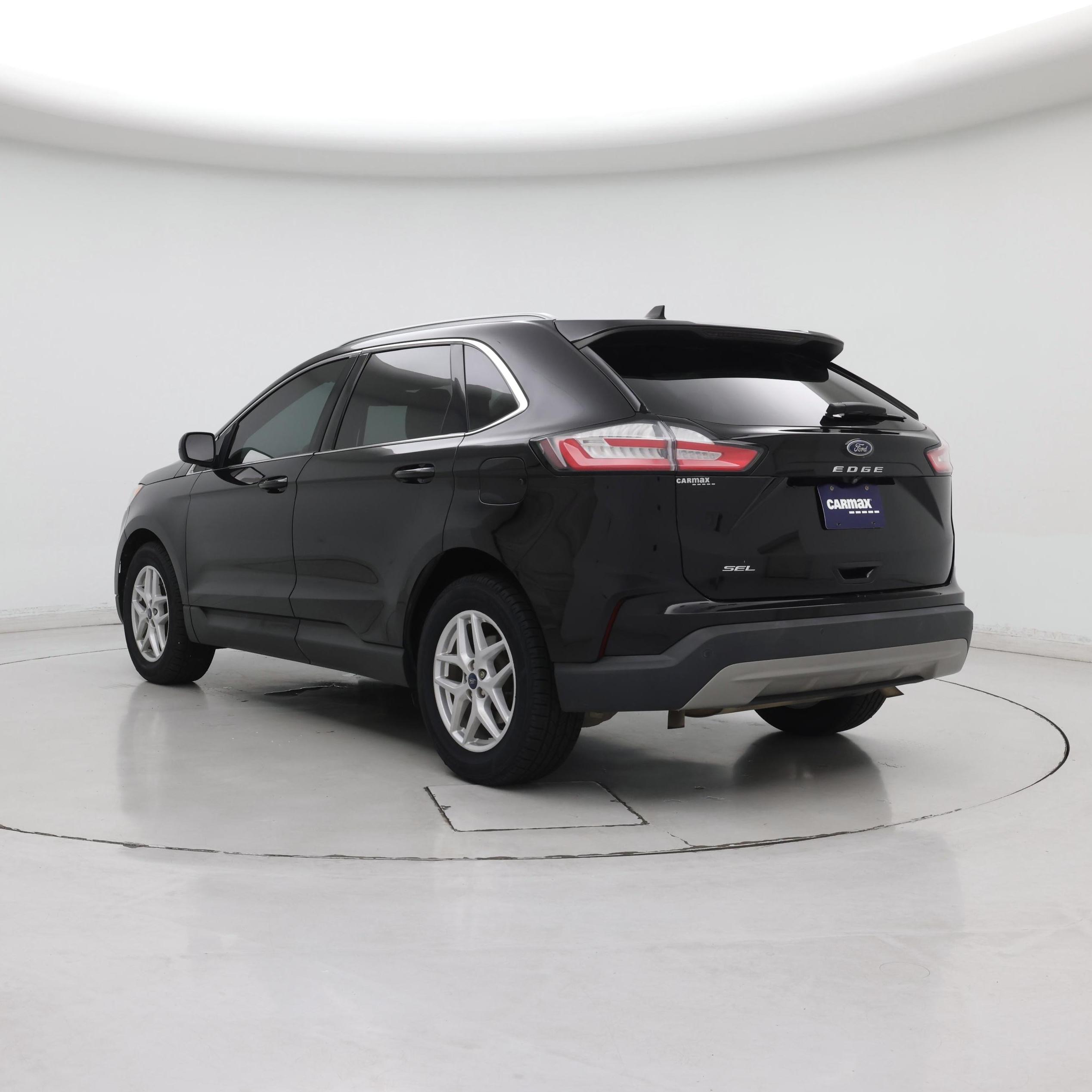Thumbnail: 2021 Ford Edge - 2