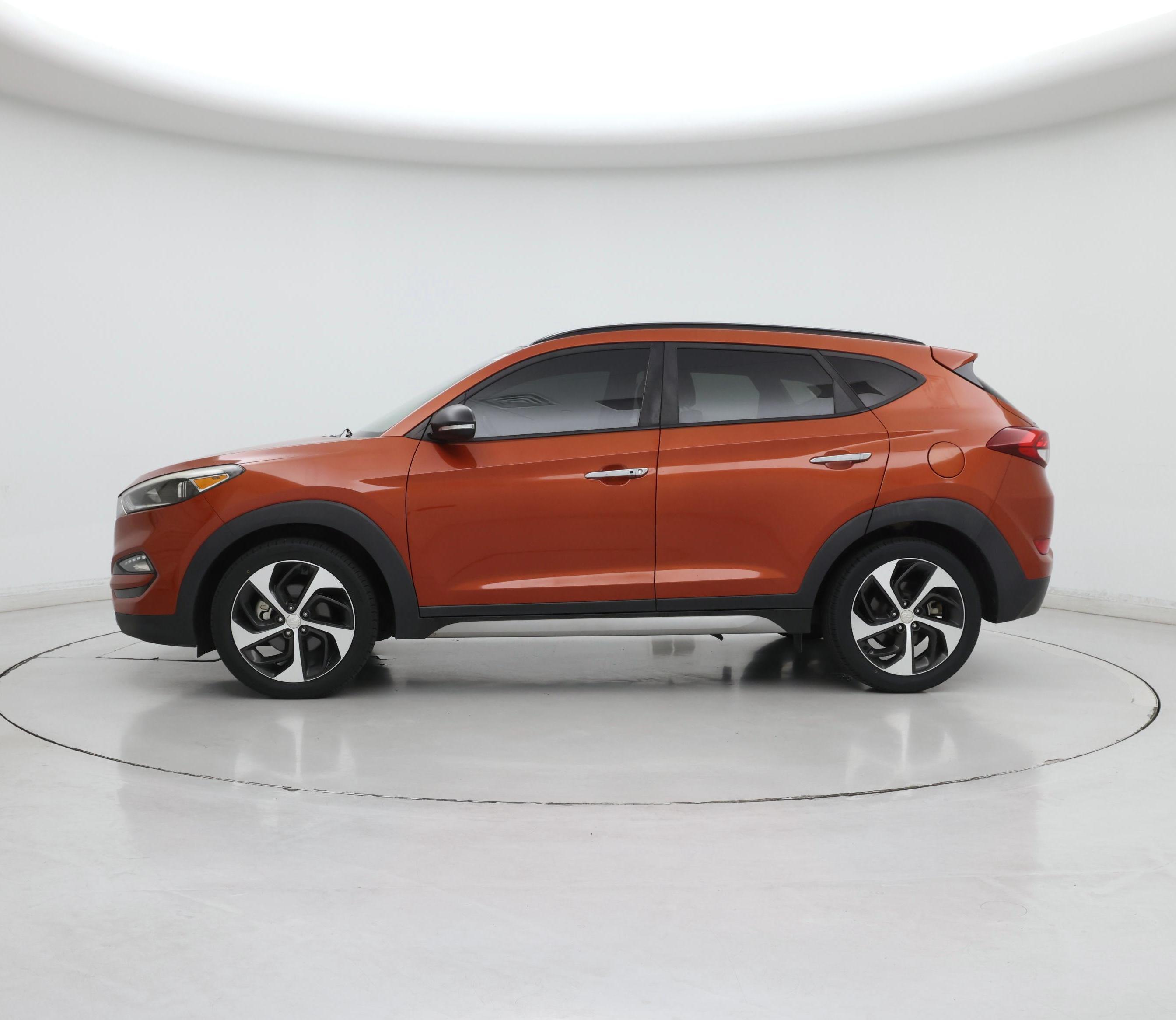 Thumbnail: 2017 Hyundai Tucson - 3