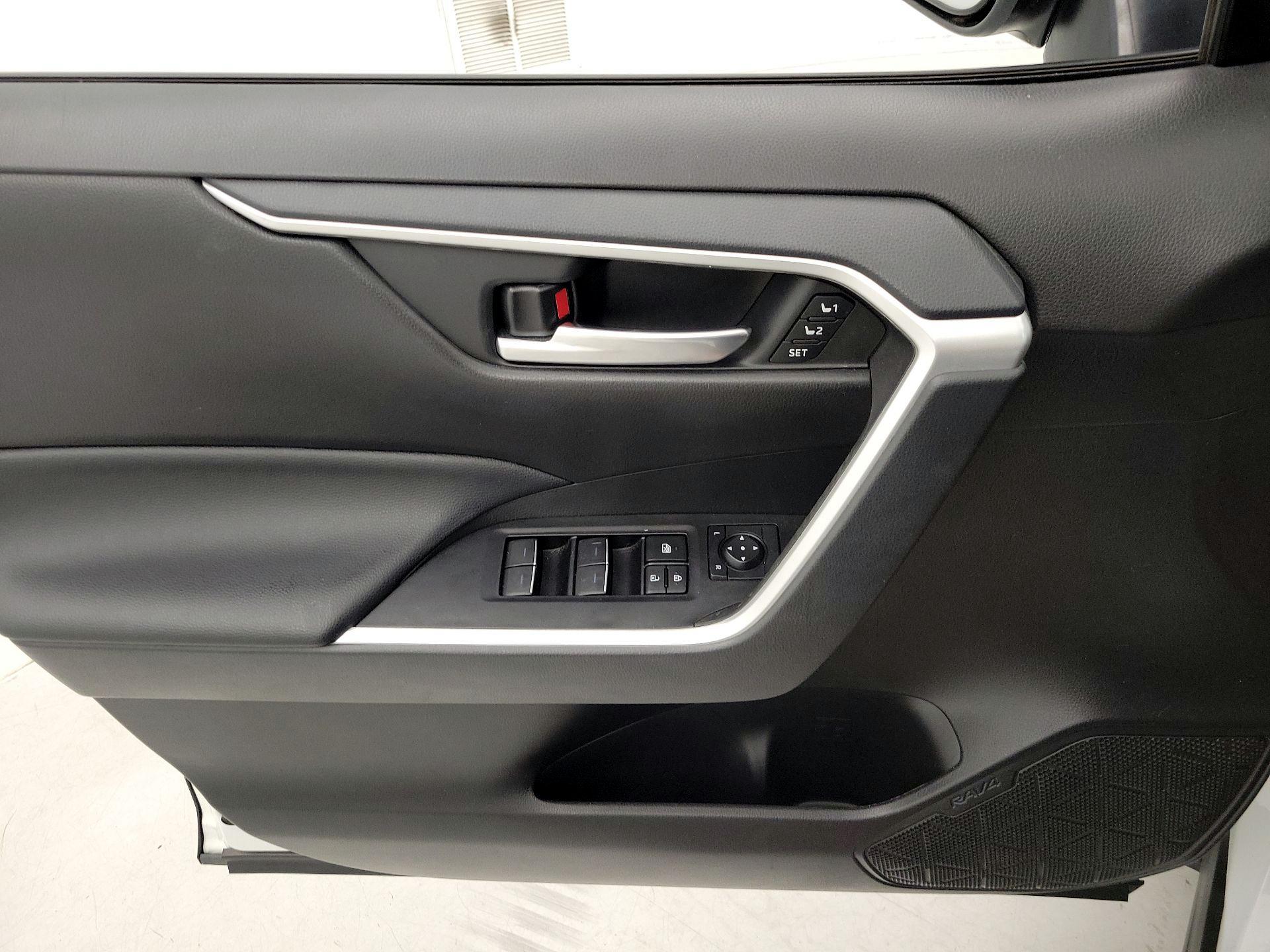 Thumbnail: 2023 Toyota RAV4 - 12