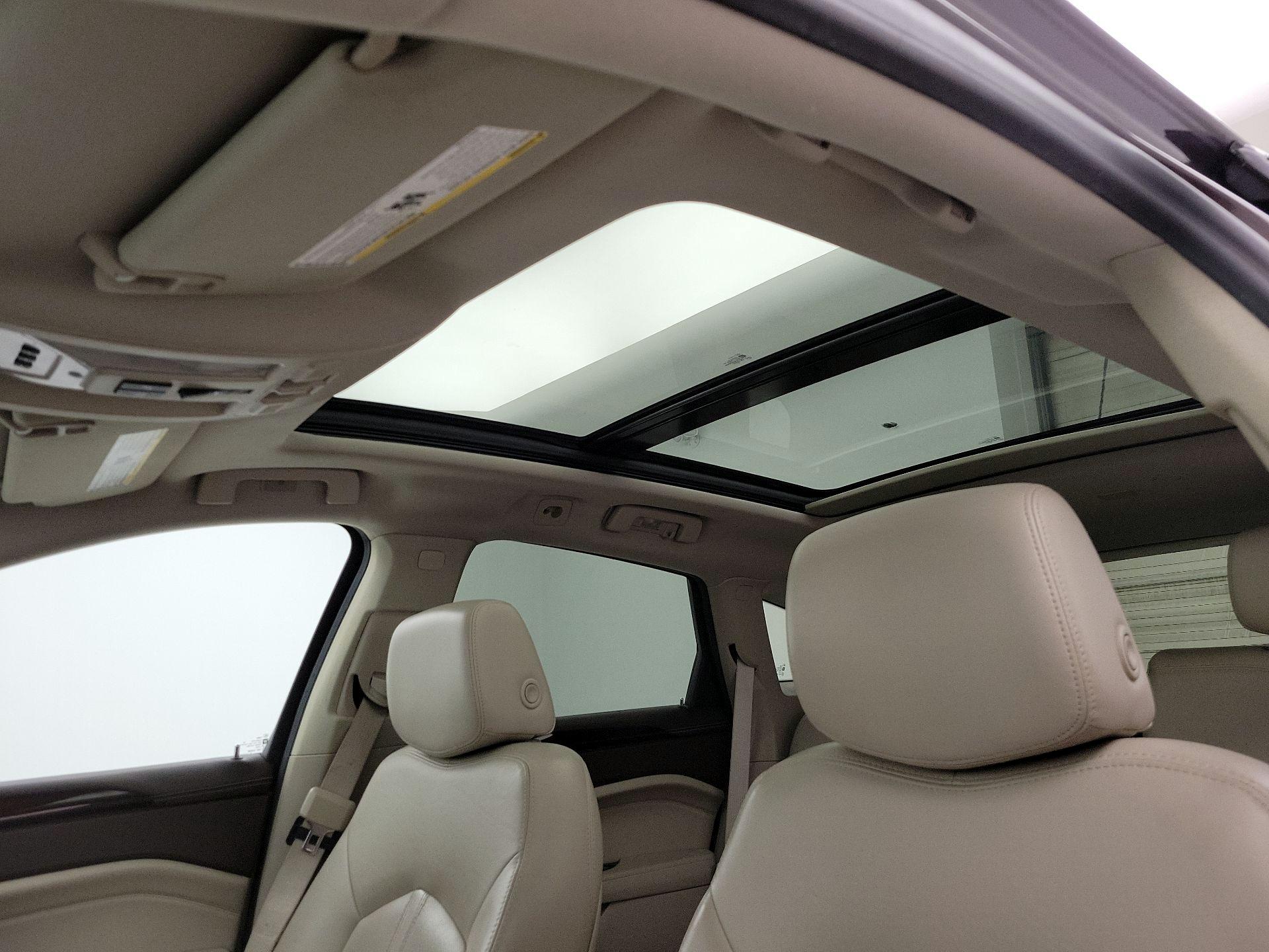 Thumbnail: 2016 Cadillac SRX - 19