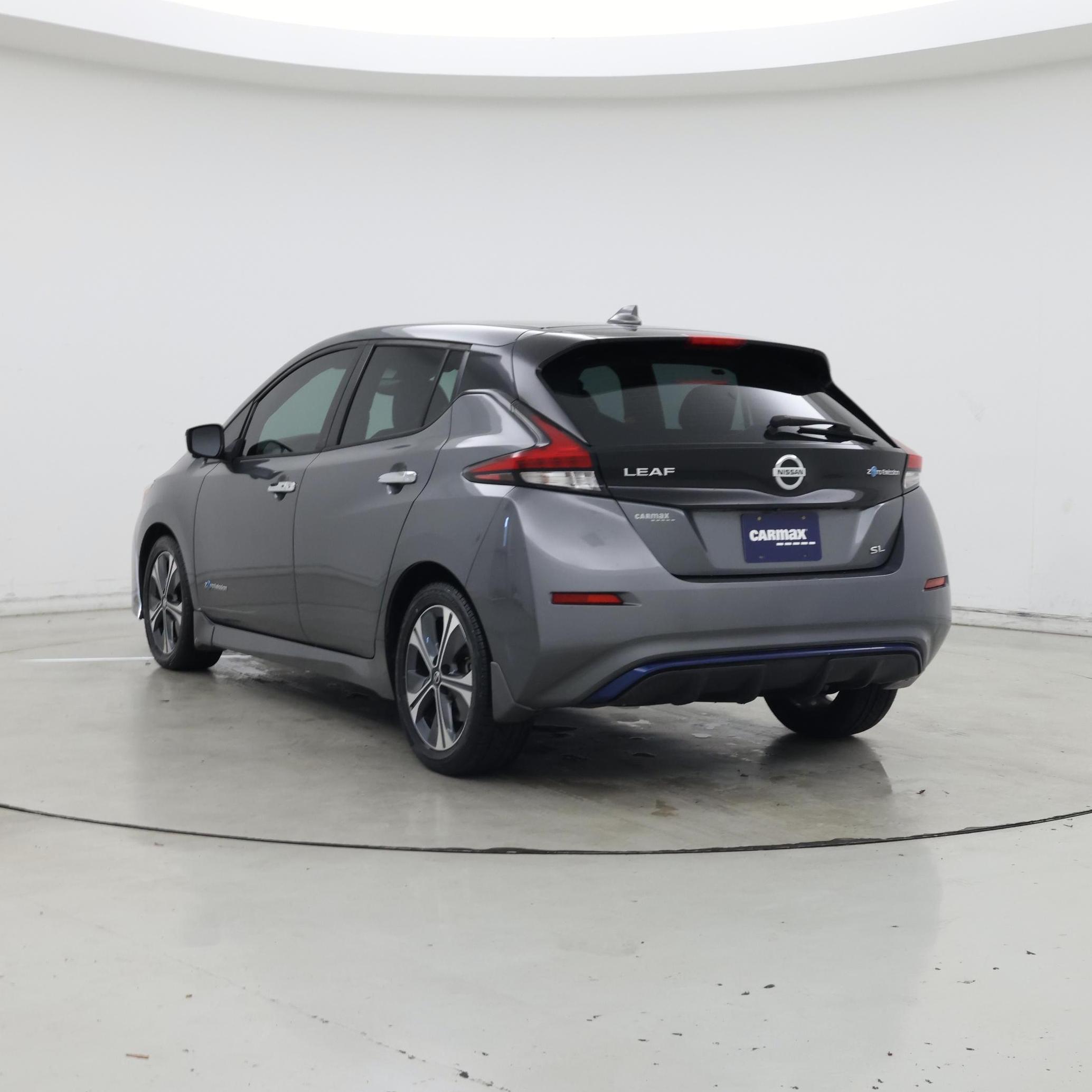 Thumbnail: 2018 Nissan Leaf - 2