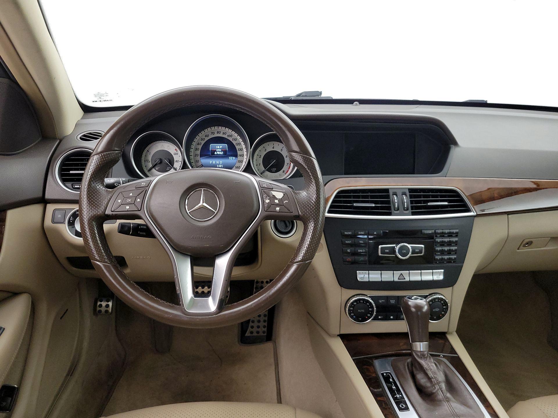 Thumbnail: 2015 Mercedes-Benz C-Class - 10