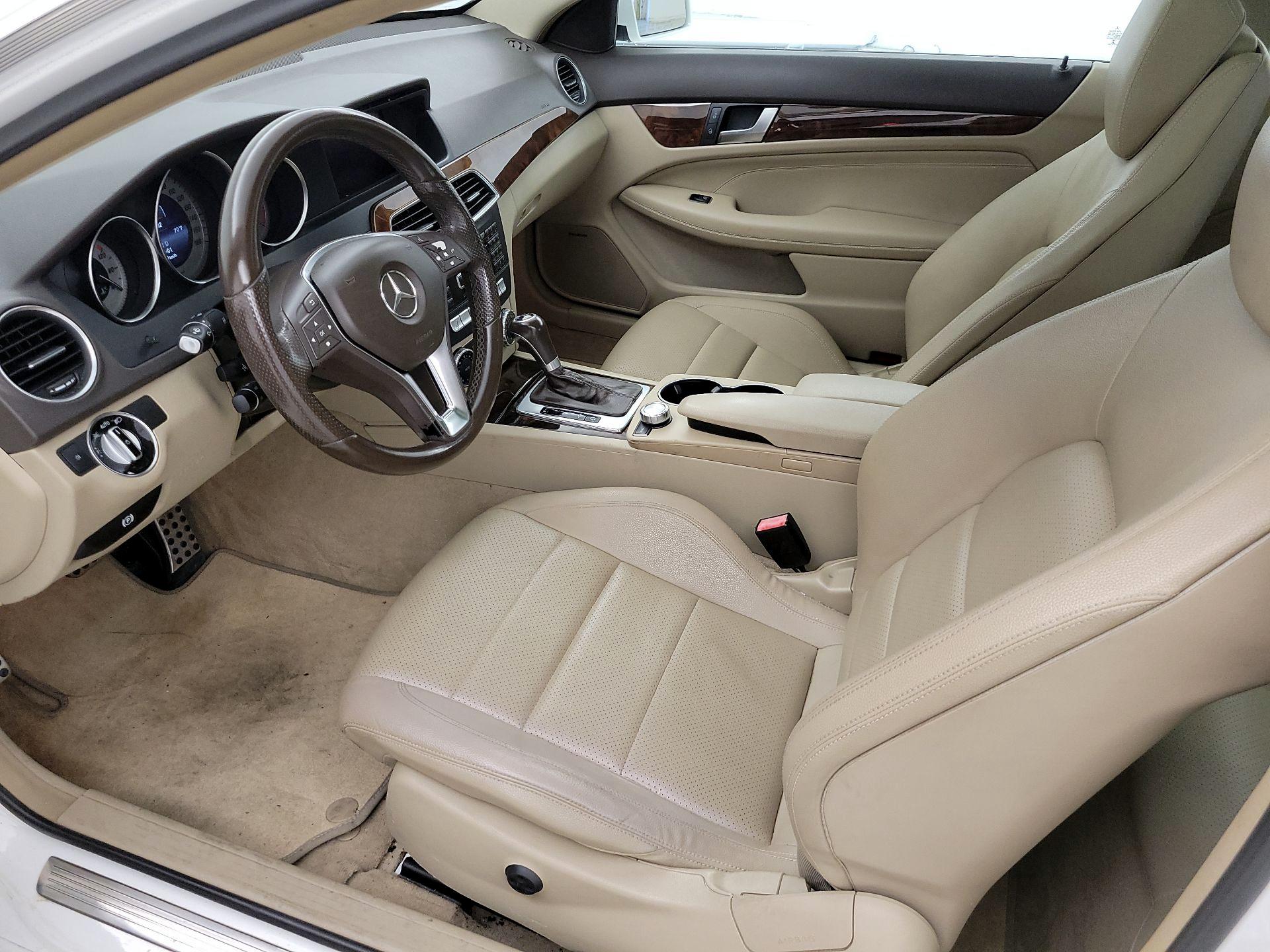 Thumbnail: 2015 Mercedes-Benz C-Class - 11