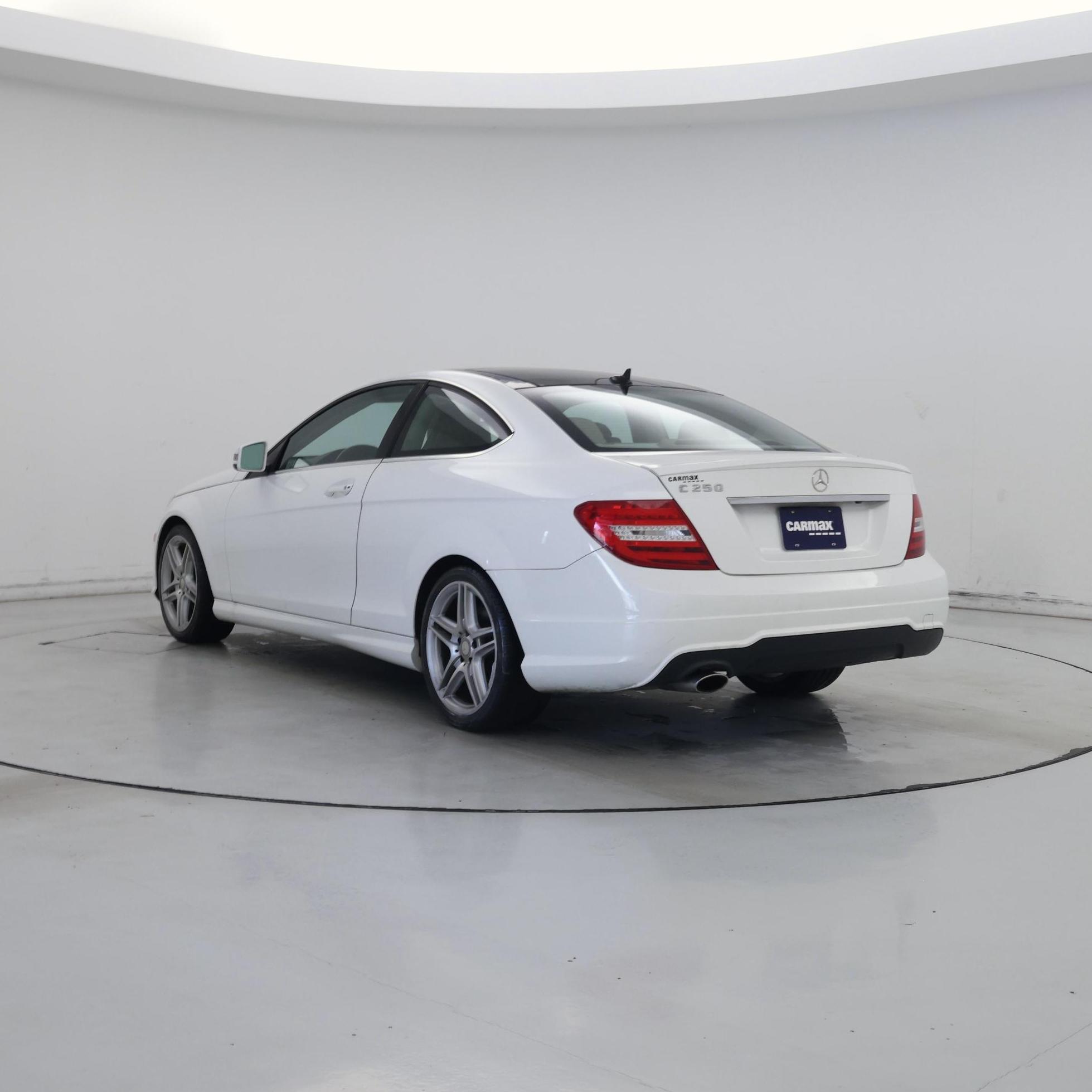 Thumbnail: 2015 Mercedes-Benz C-Class - 2