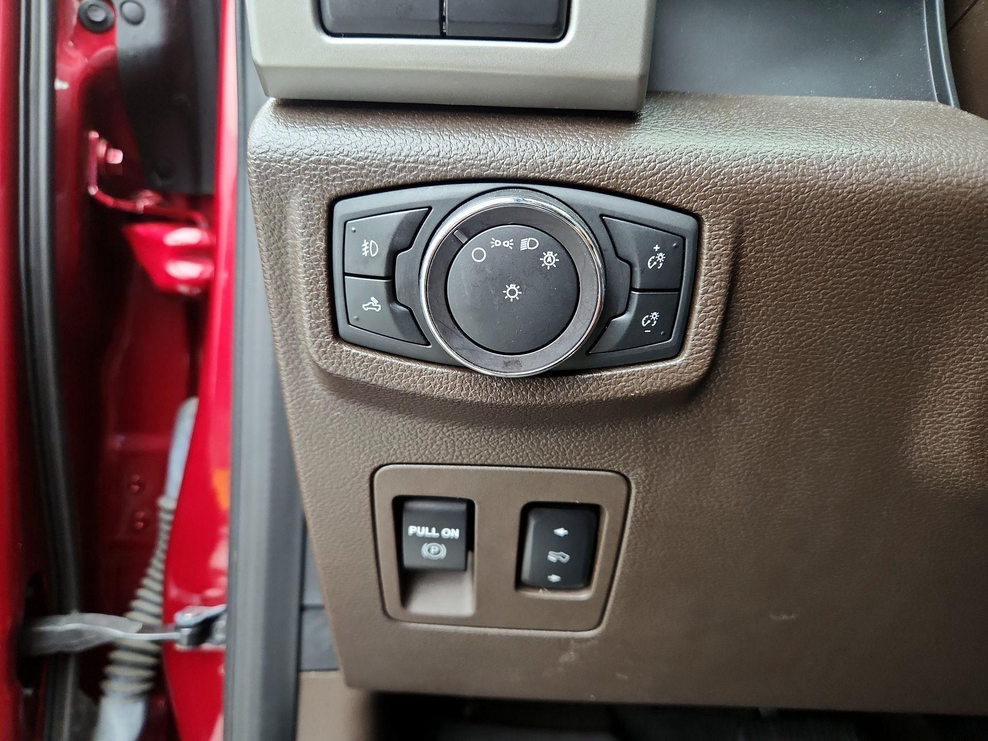 Thumbnail: 2019 Ford F-150 - 13