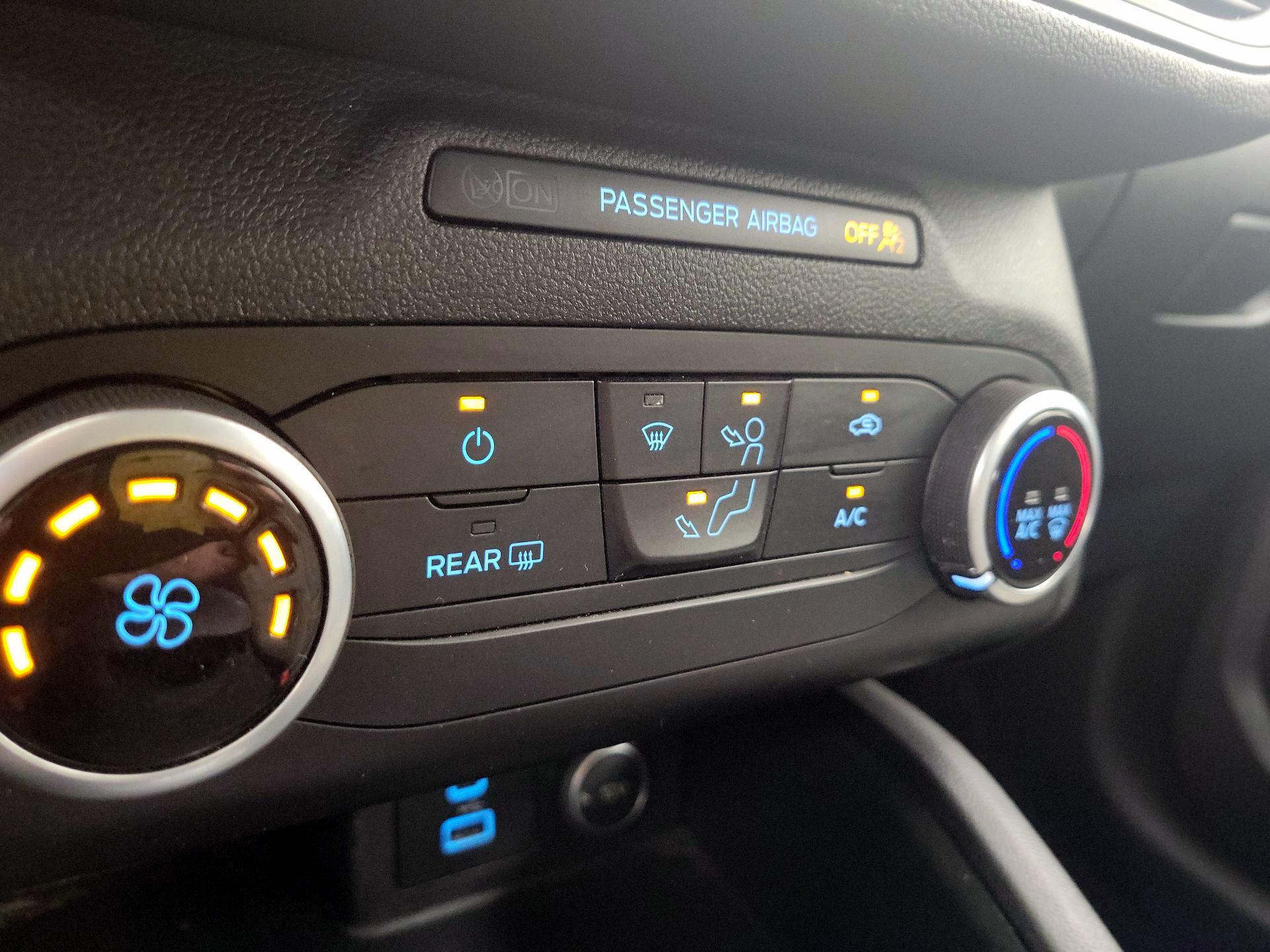 Thumbnail: 2020 Ford Escape - 16