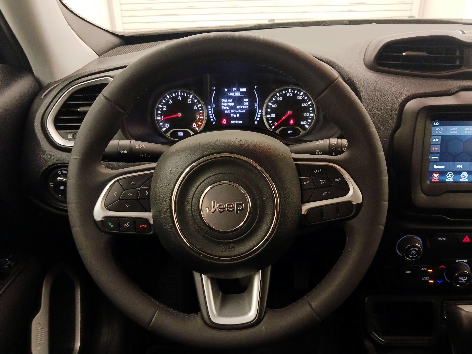 Thumbnail: 2020 Jeep Renegade - 10