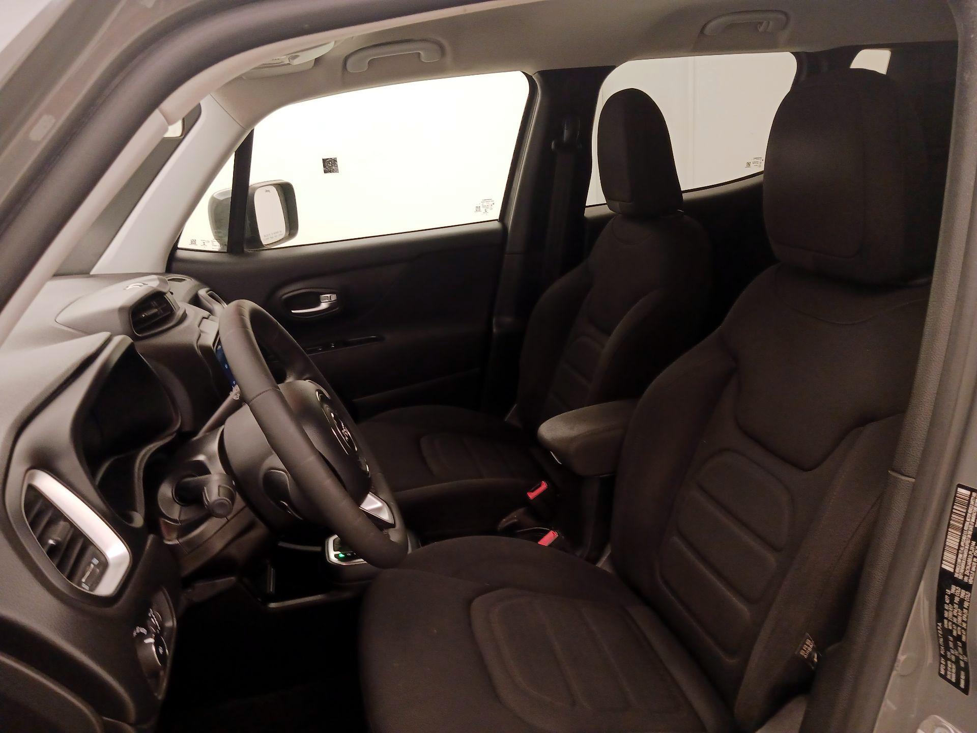 Thumbnail: 2020 Jeep Renegade - 11