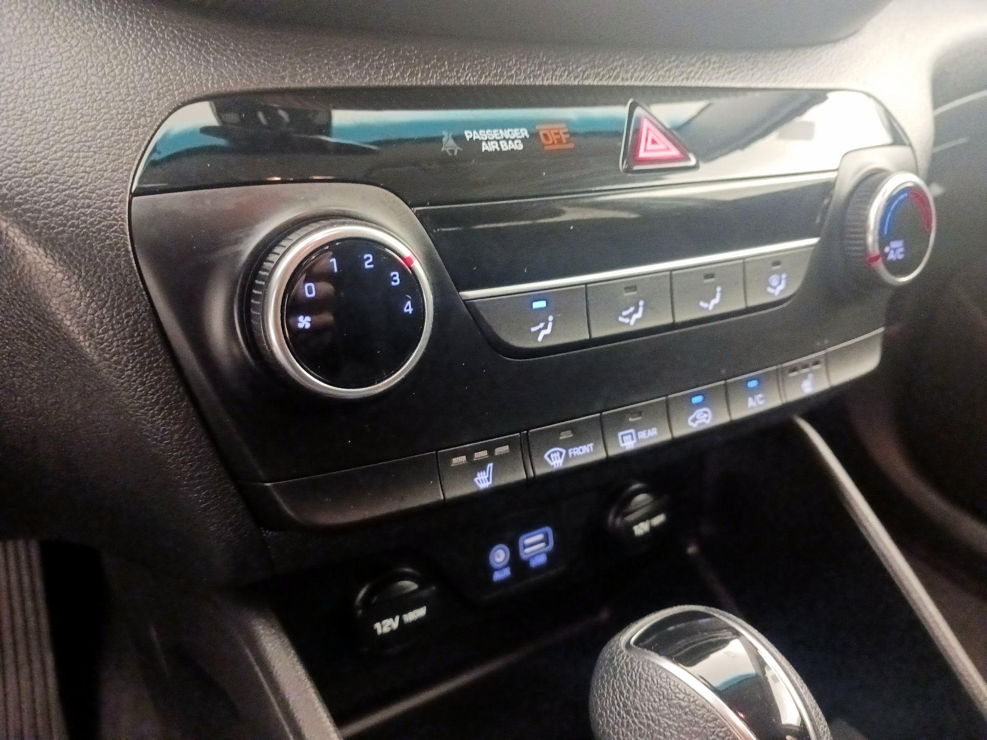 Thumbnail: 2020 Hyundai Tucson - 16