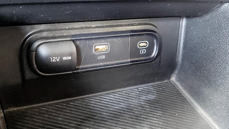 2023 Kia Sportage LX 16