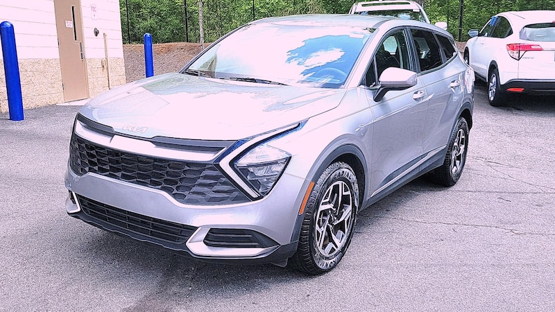 2023 Kia Sportage LX 3