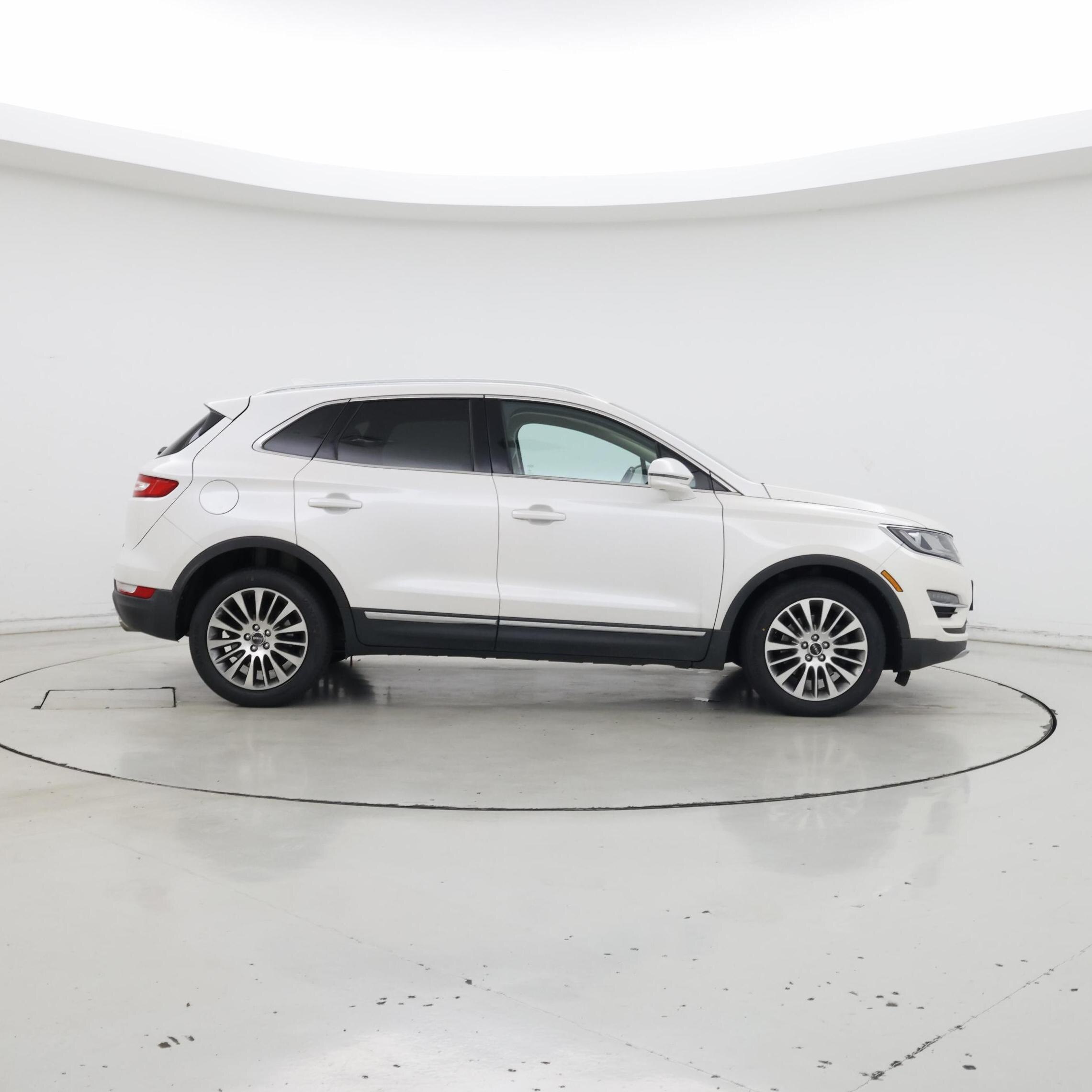 Thumbnail: 2017 Lincoln MKC - 7
