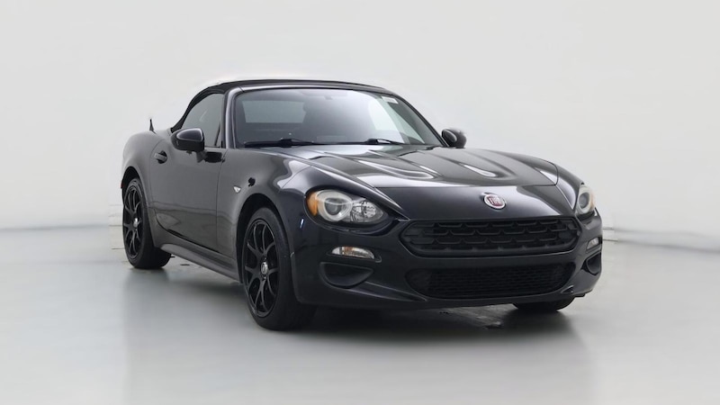 2017 Fiat 124 Spider Classica Hero Image