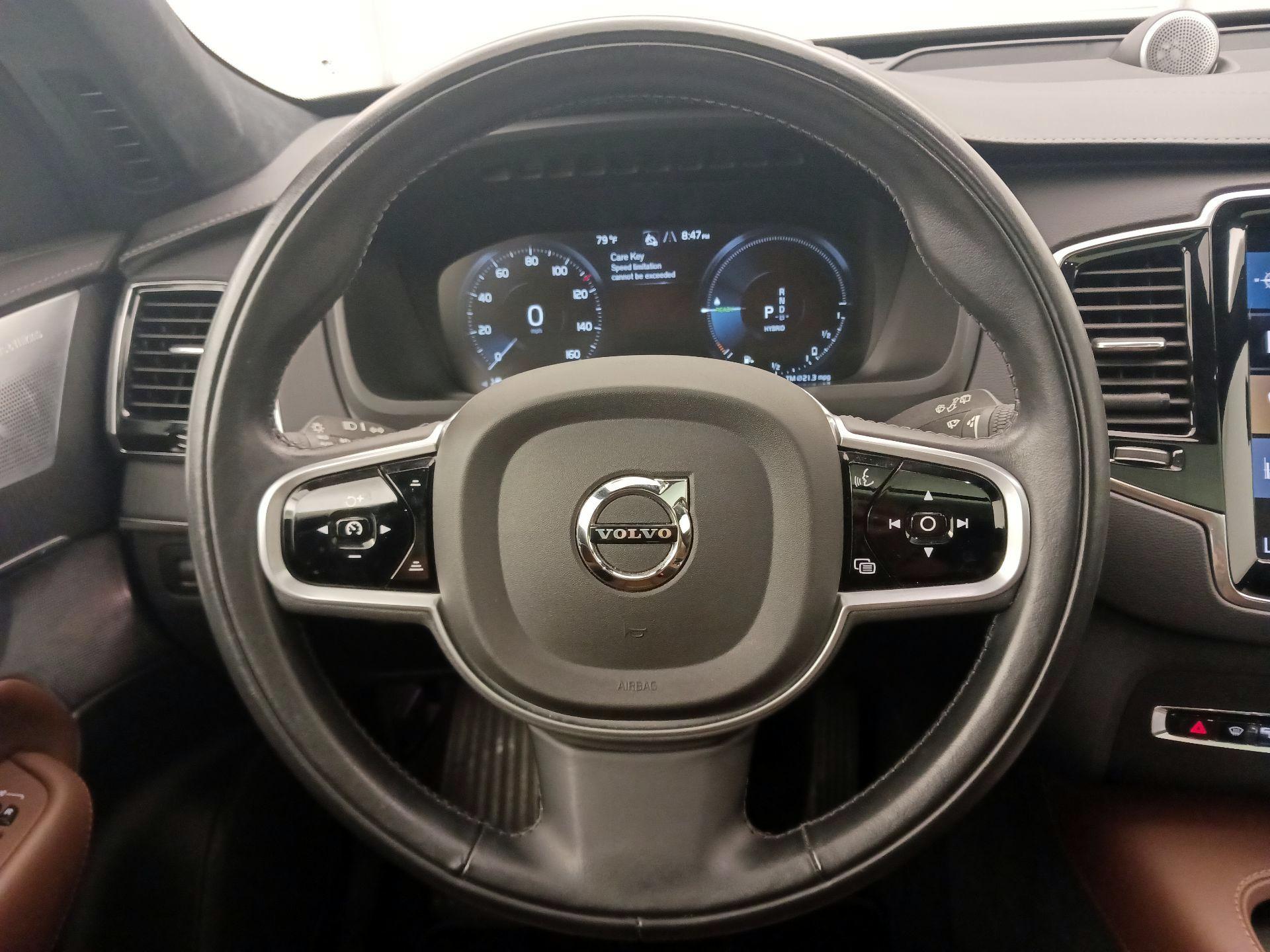 Thumbnail: 2021 Volvo XC90 - 10