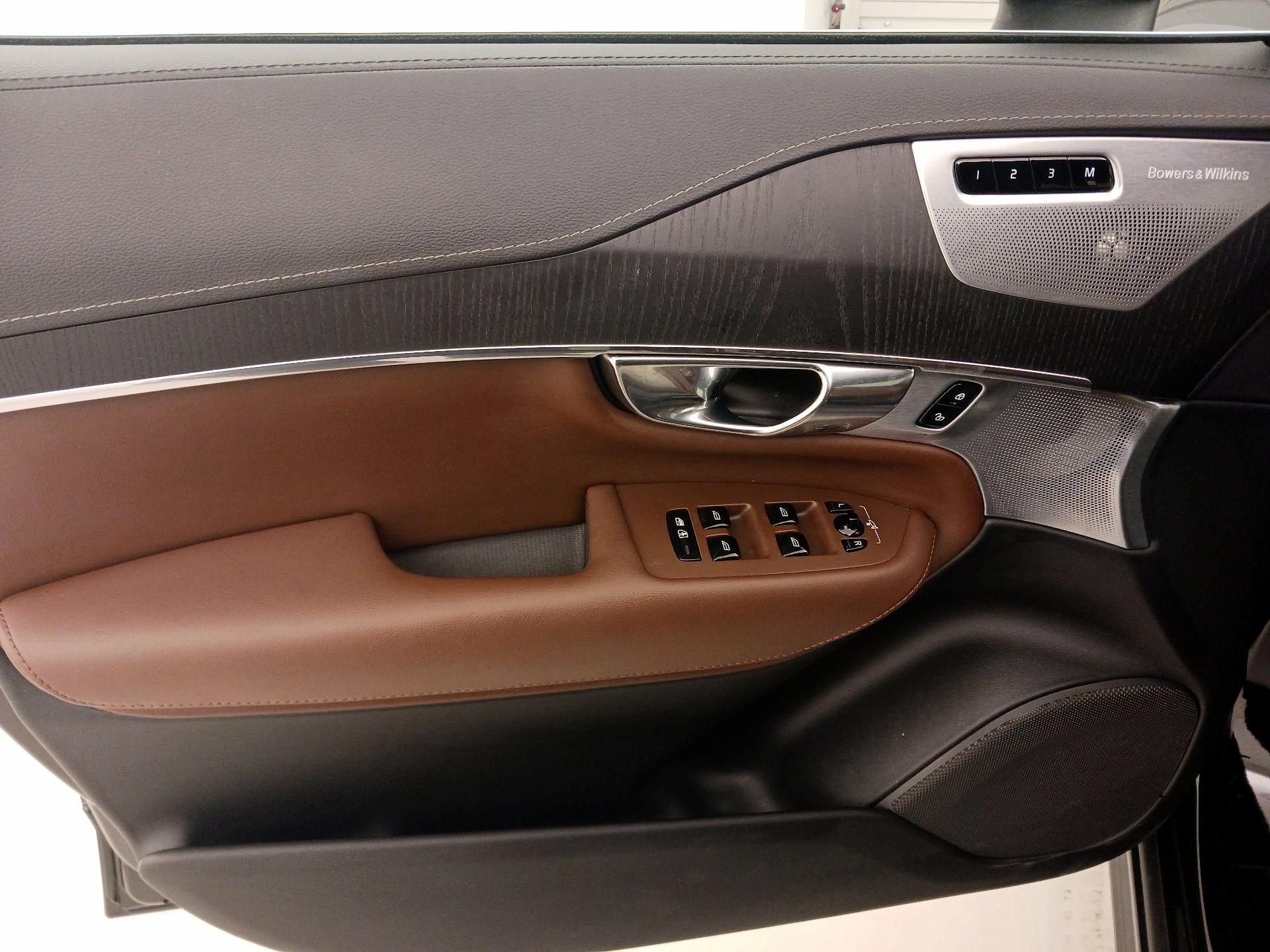 Thumbnail: 2021 Volvo XC90 - 12