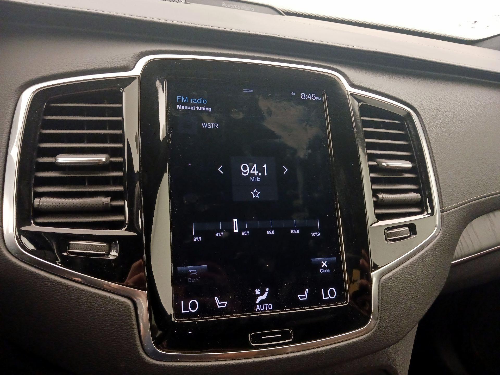 Thumbnail: 2021 Volvo XC90 - 16