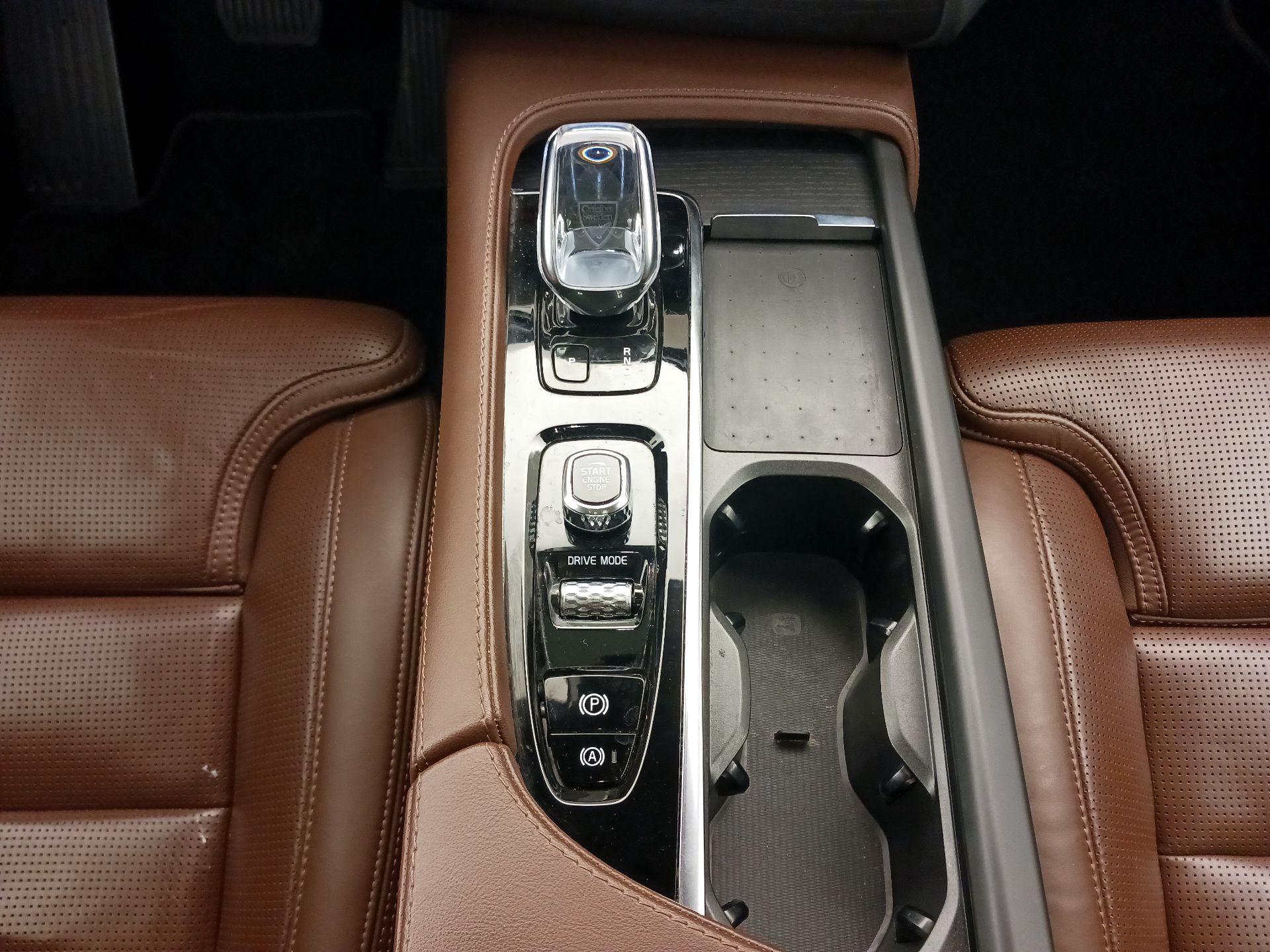 Thumbnail: 2021 Volvo XC90 - 18