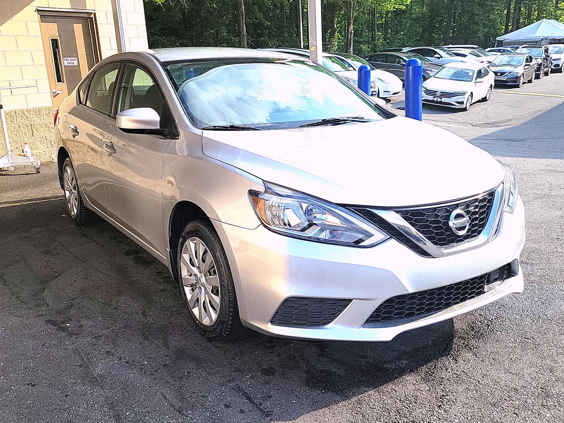 Thumbnail: 2019 Nissan Sentra - 1