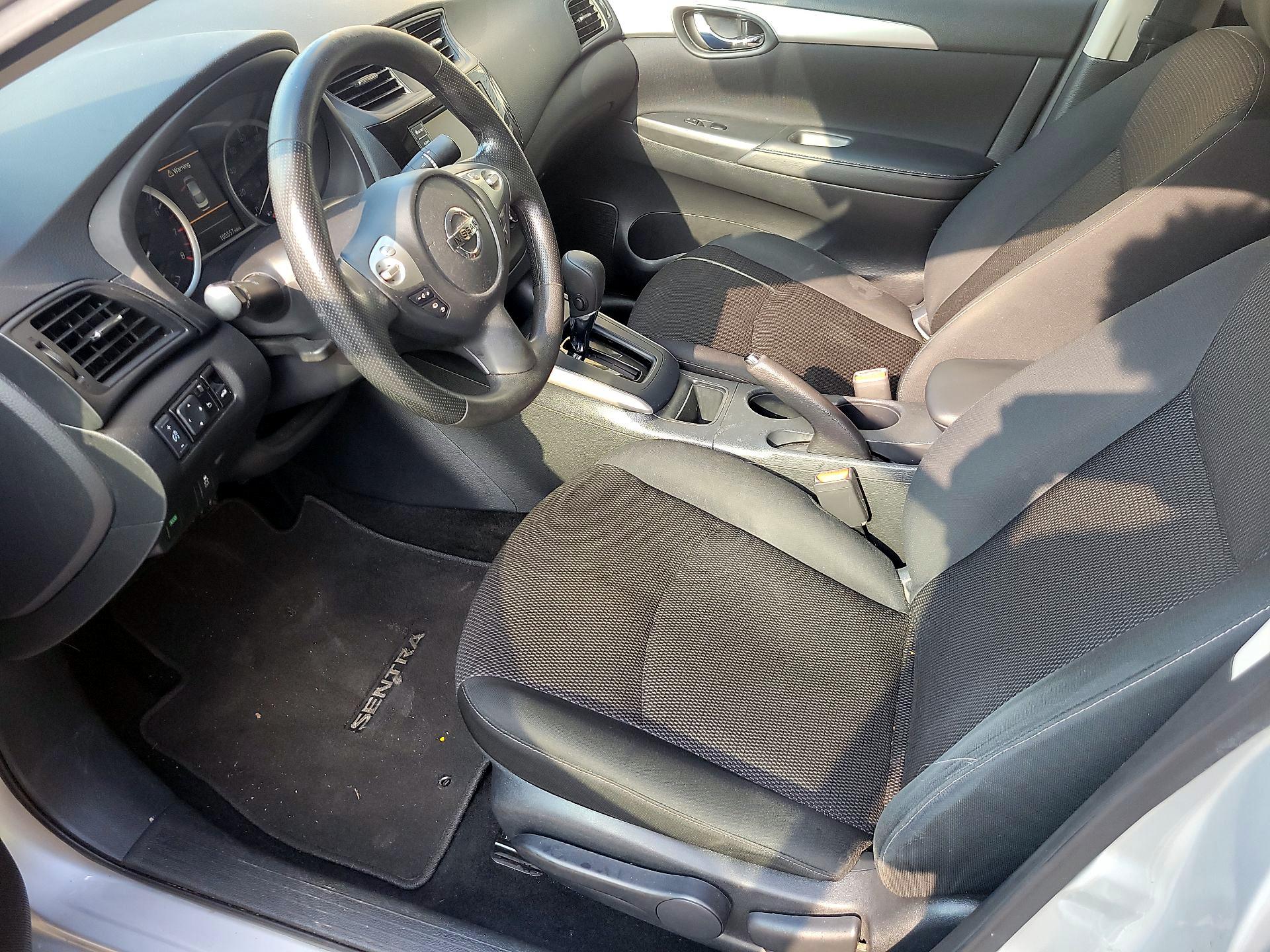 Thumbnail: 2019 Nissan Sentra - 9