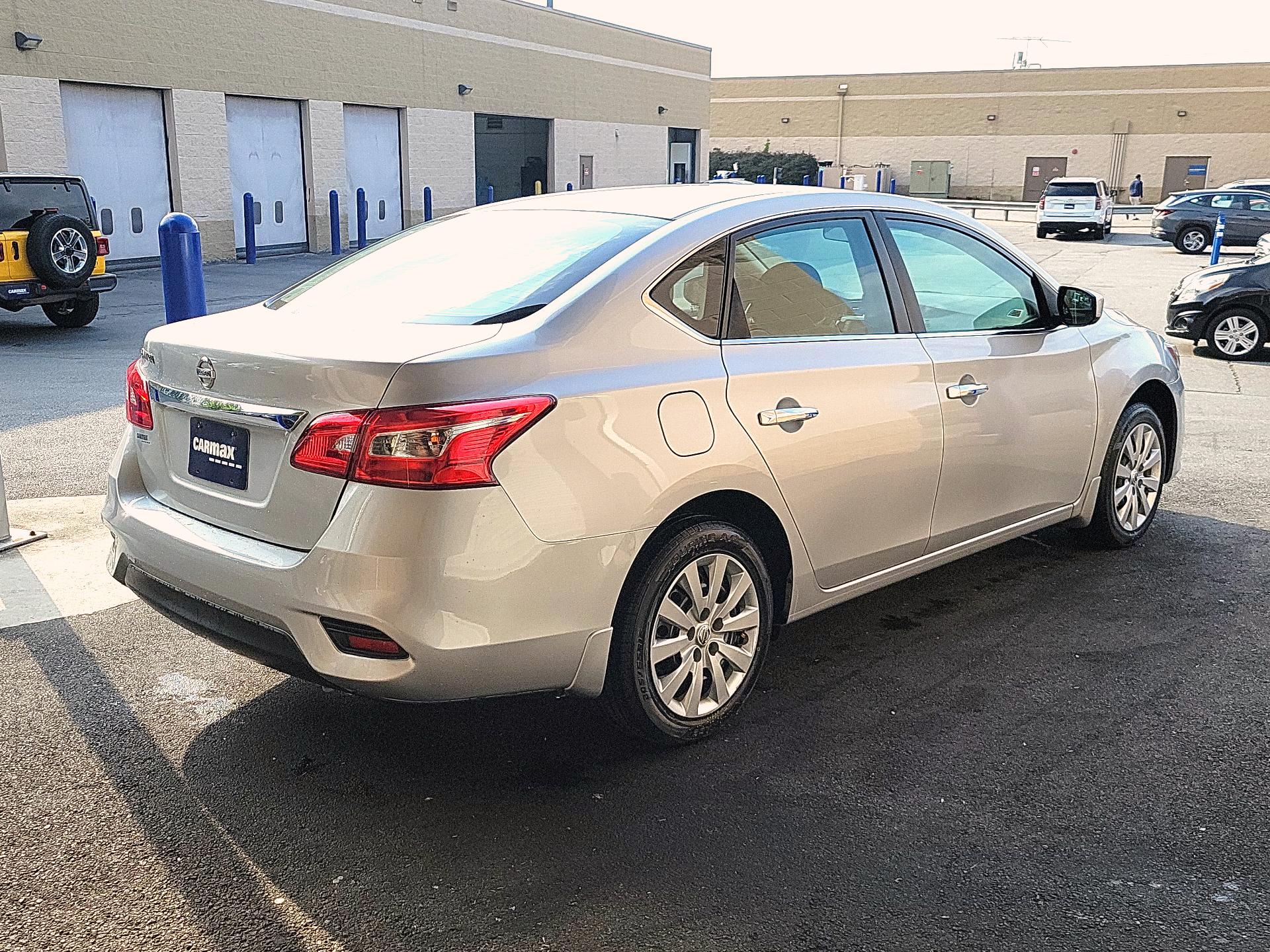 Thumbnail: 2019 Nissan Sentra - 5