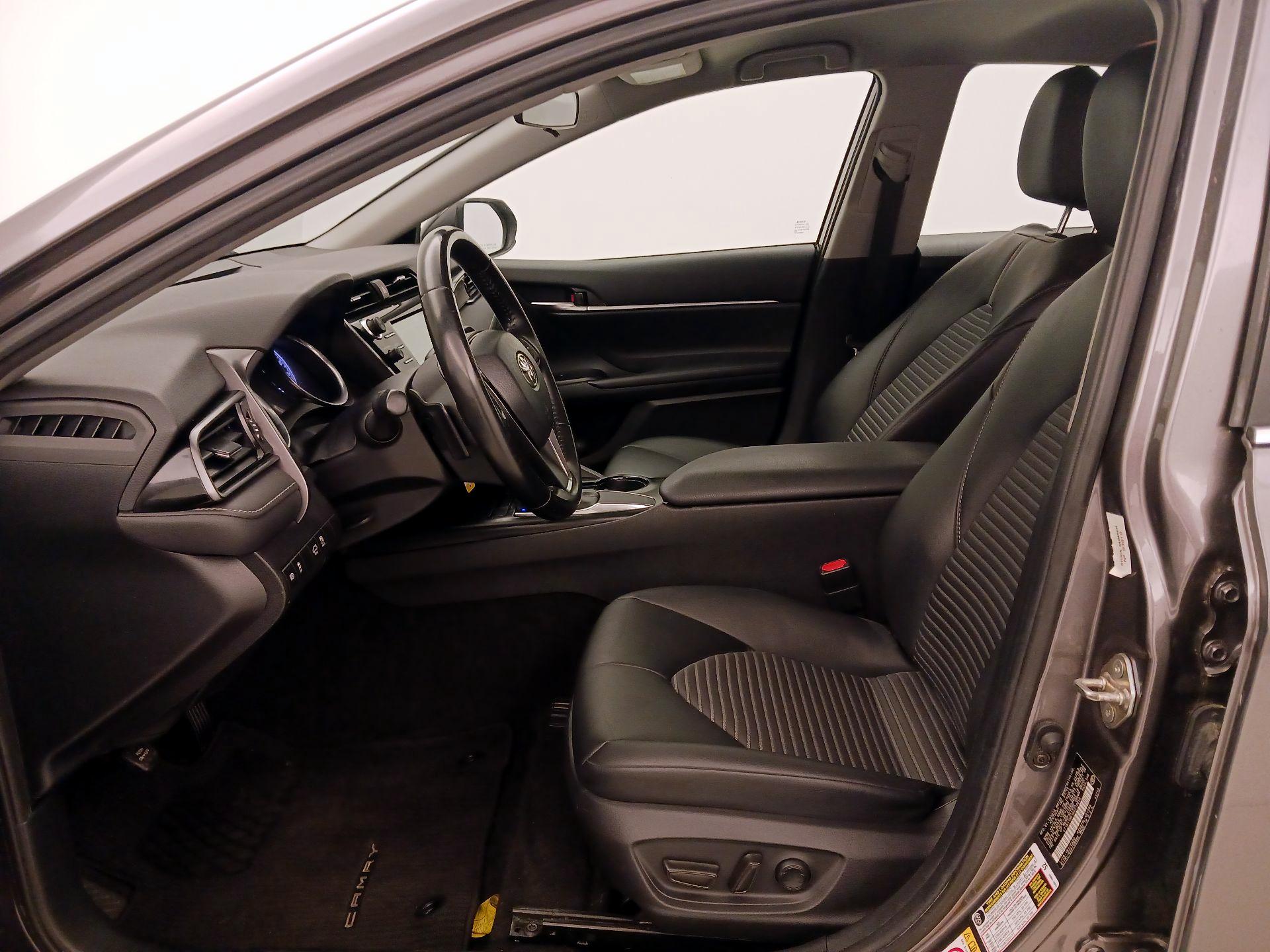 Thumbnail: 2019 Toyota Camry - 11