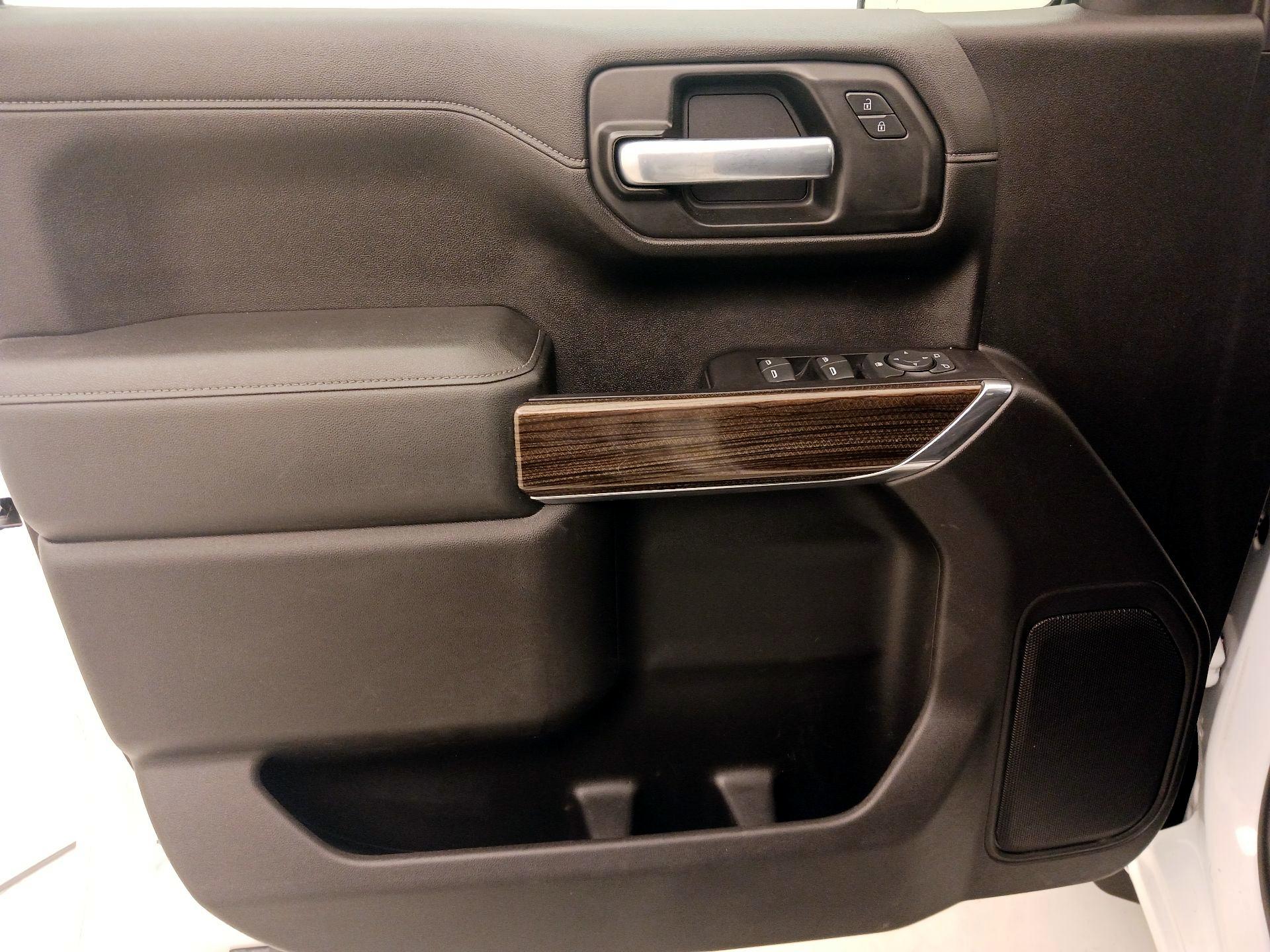 Thumbnail: 2020 Chevrolet Silverado 1500 - 12