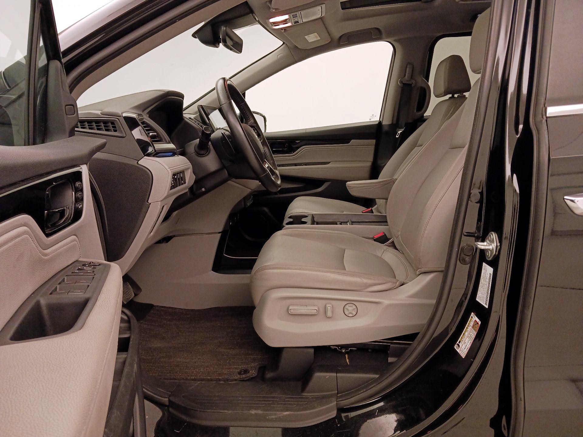 Thumbnail: 2022 Honda Odyssey - 11