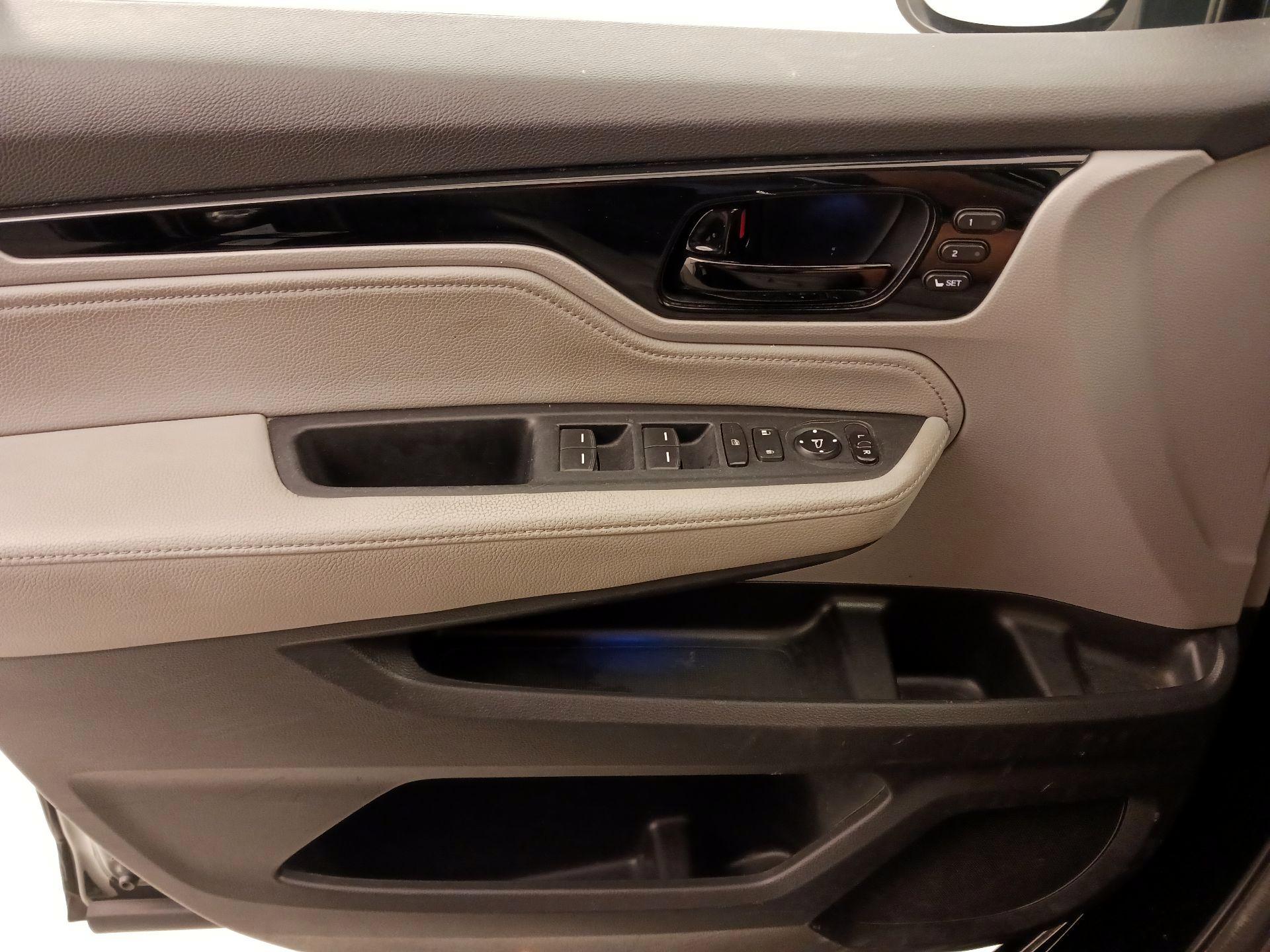Thumbnail: 2022 Honda Odyssey - 12
