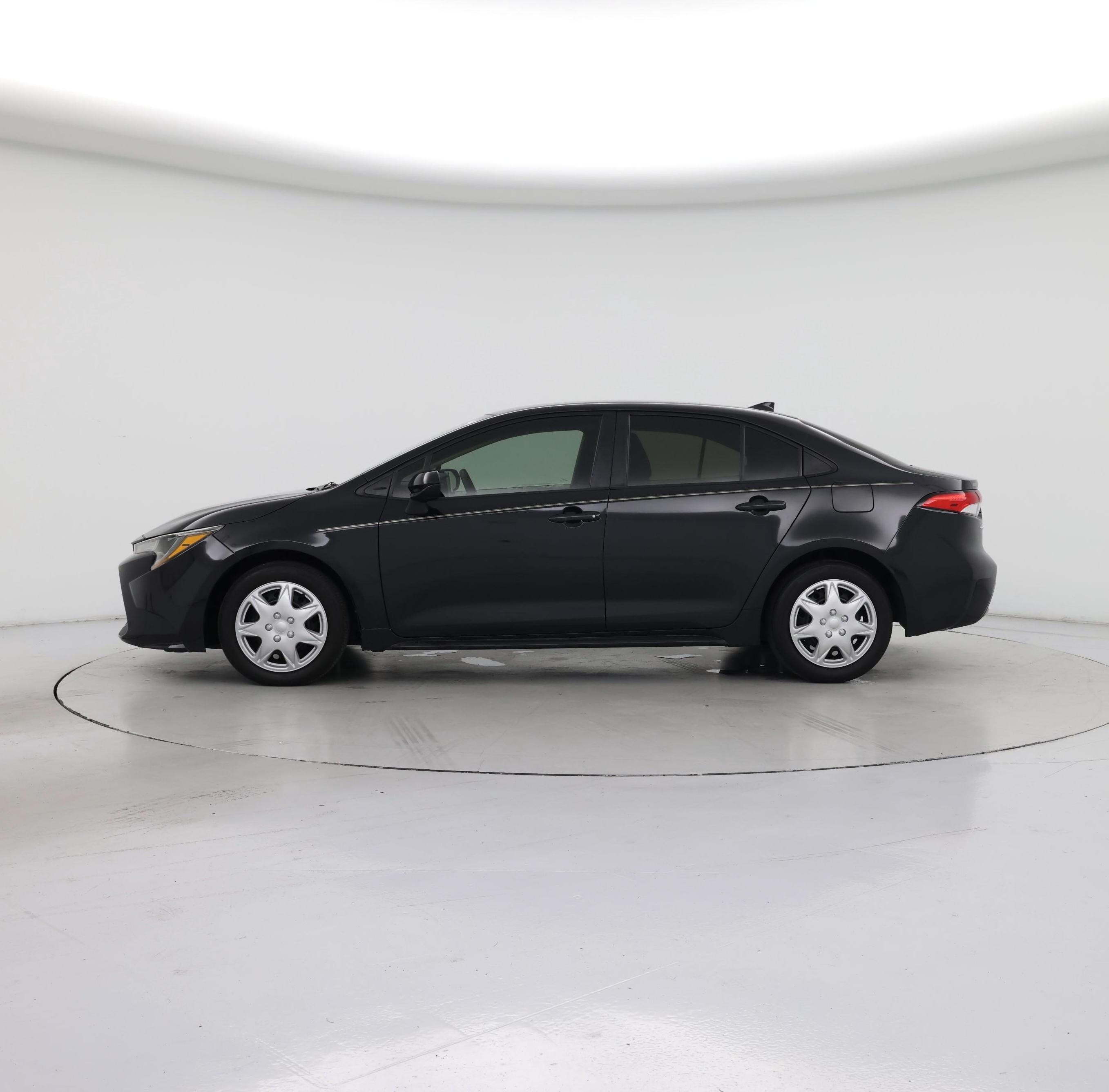 Thumbnail: 2021 Toyota Corolla - 3
