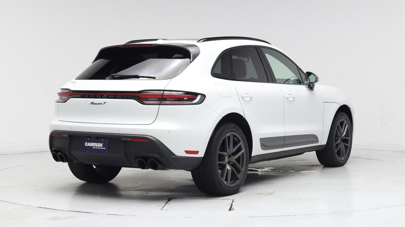 2023 Porsche Macan T 8