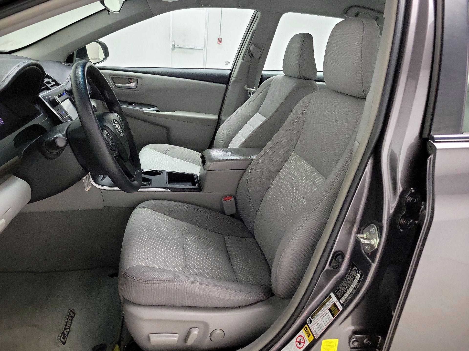 Thumbnail: 2015 Toyota Camry - 11