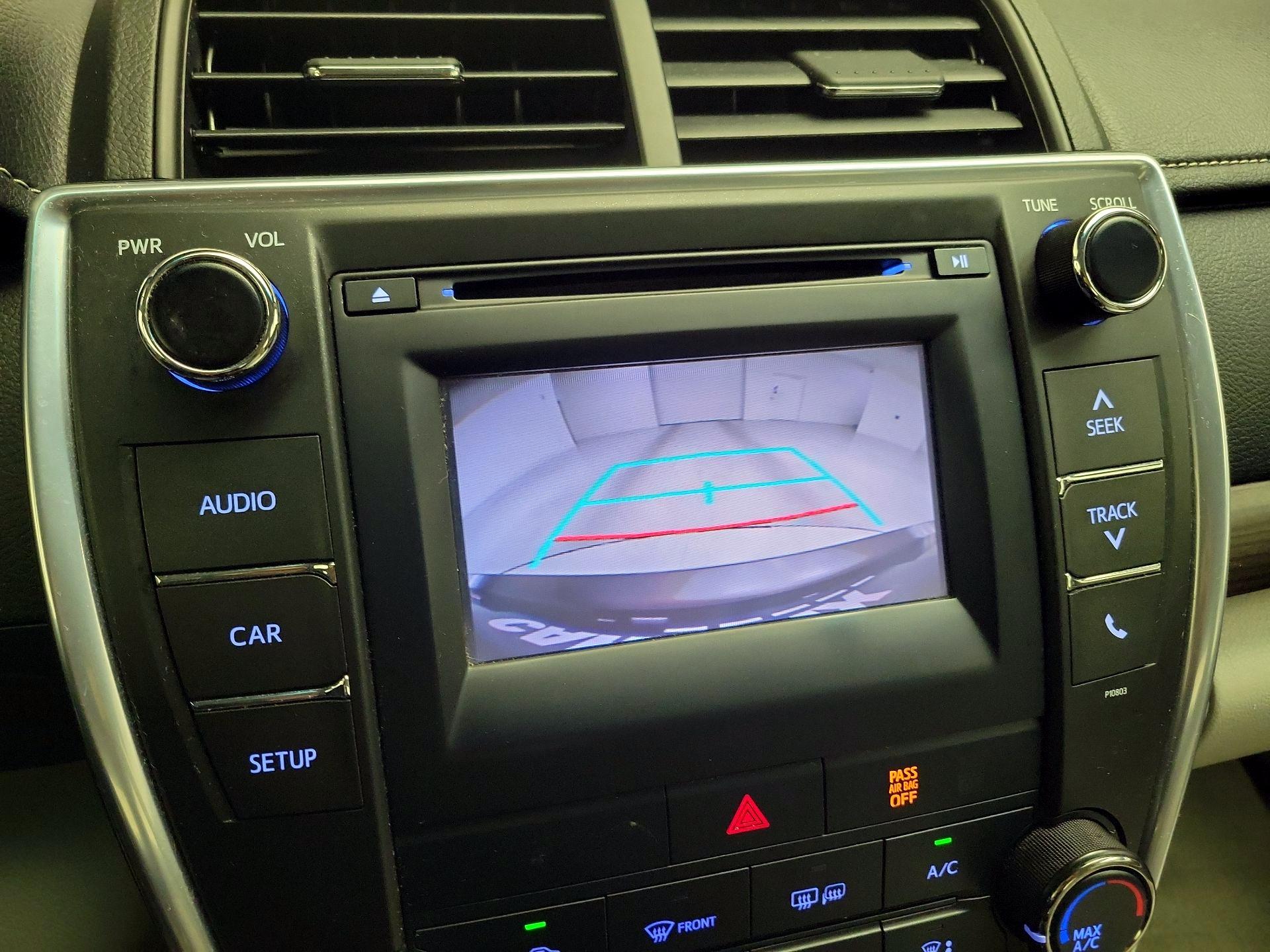 Thumbnail: 2015 Toyota Camry - 14